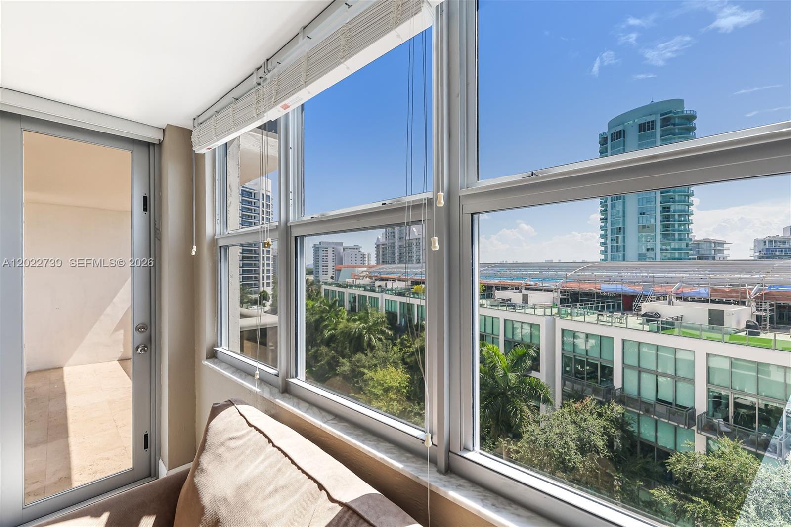 6039 Collins Ave # 936