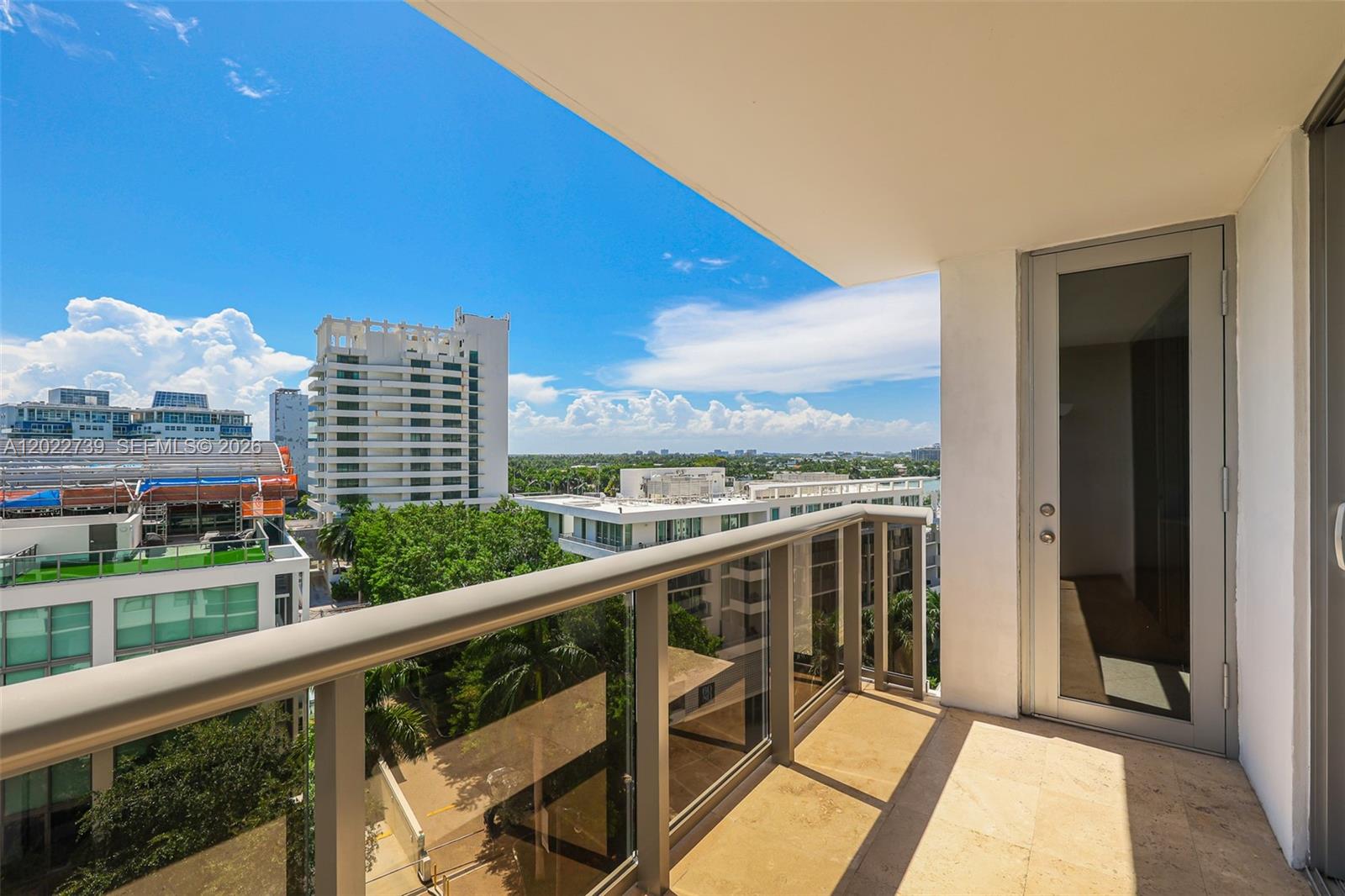 6039 Collins Ave # 936