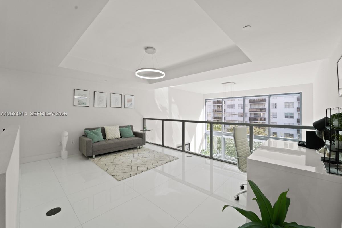 6000 Collins Ave # 517
