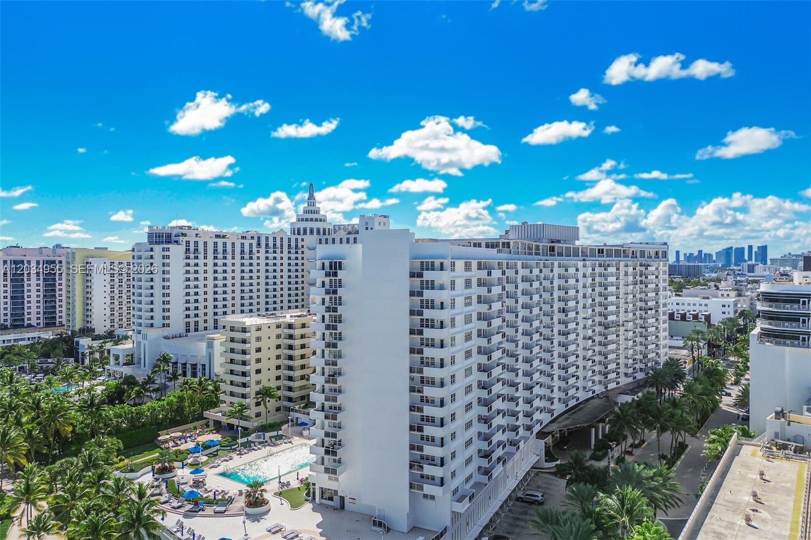 100 Lincoln Rd # 502