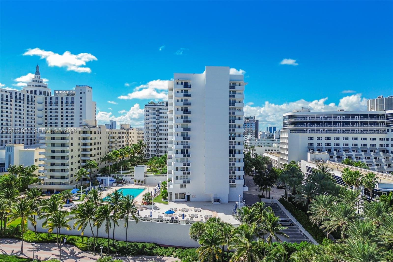 100 Lincoln Rd # 502