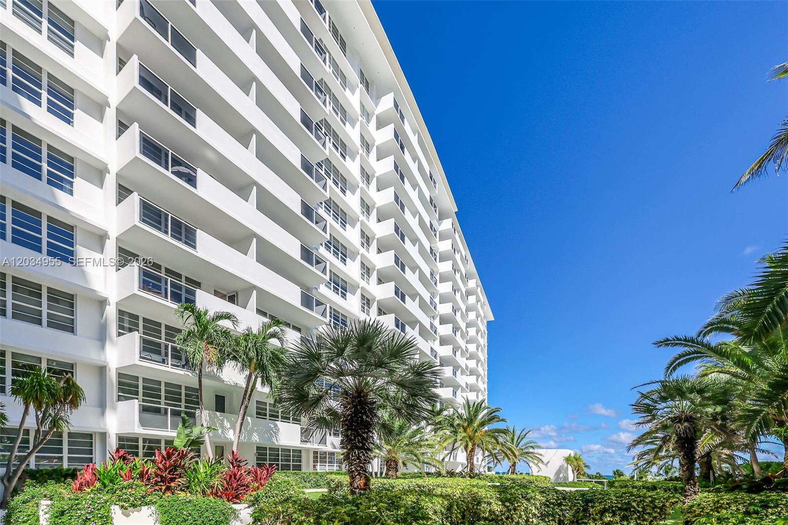 100 Lincoln Rd # 502
