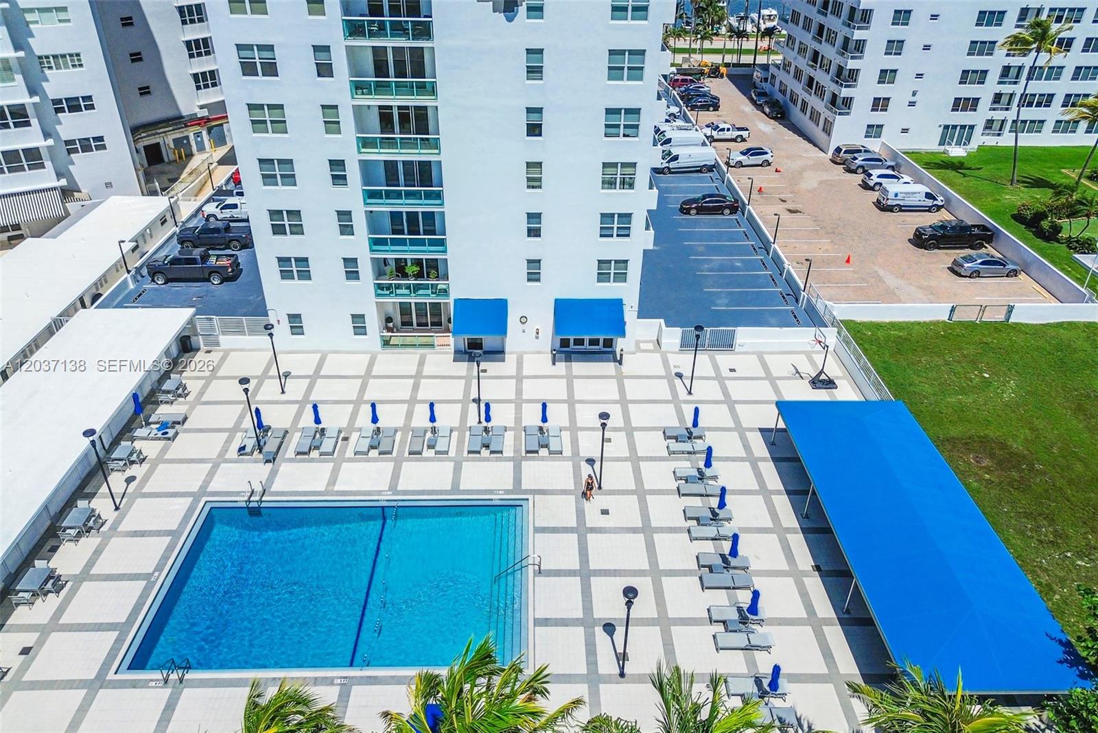 5001 Collins Ave # 6E