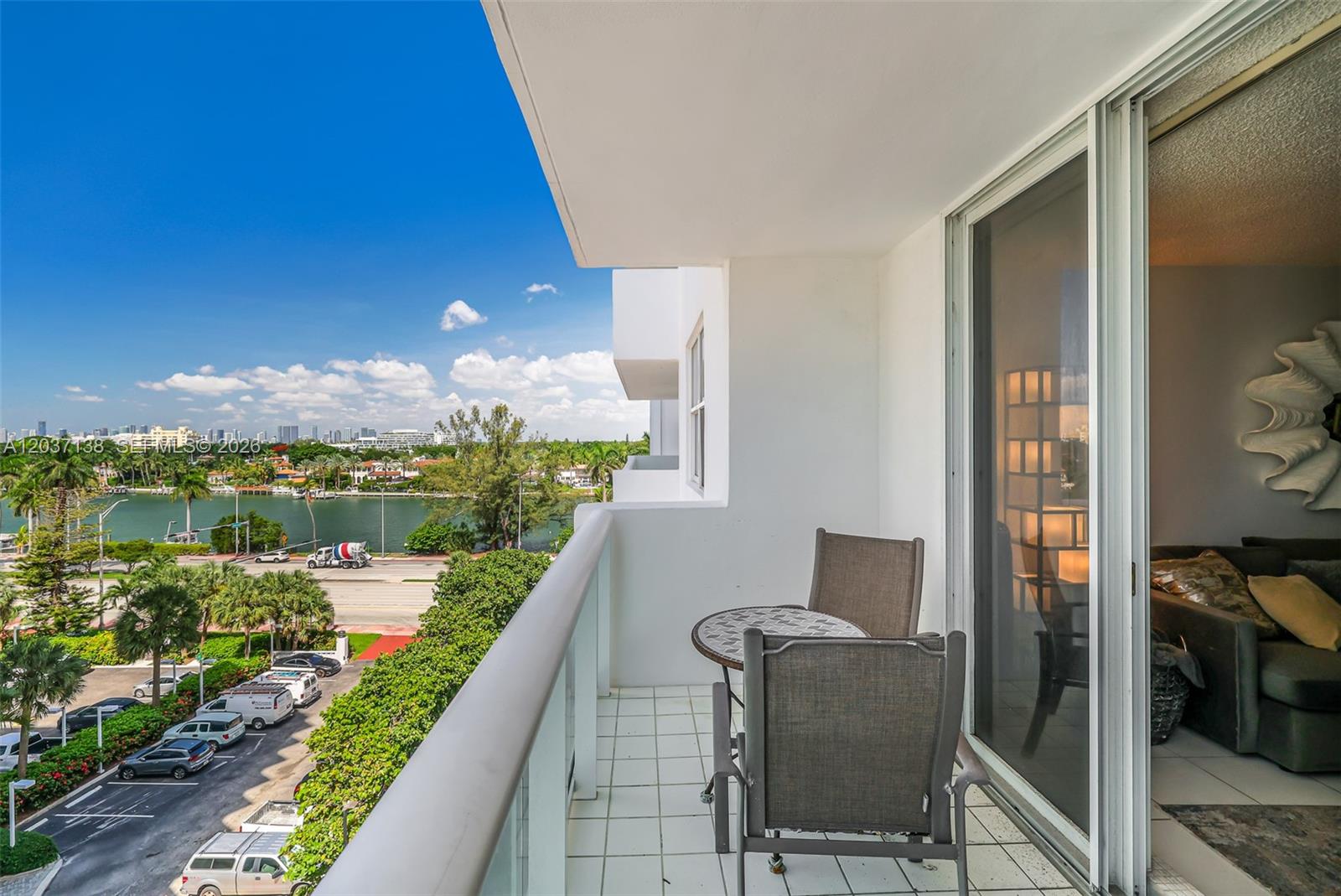 5001 Collins Ave # 6E