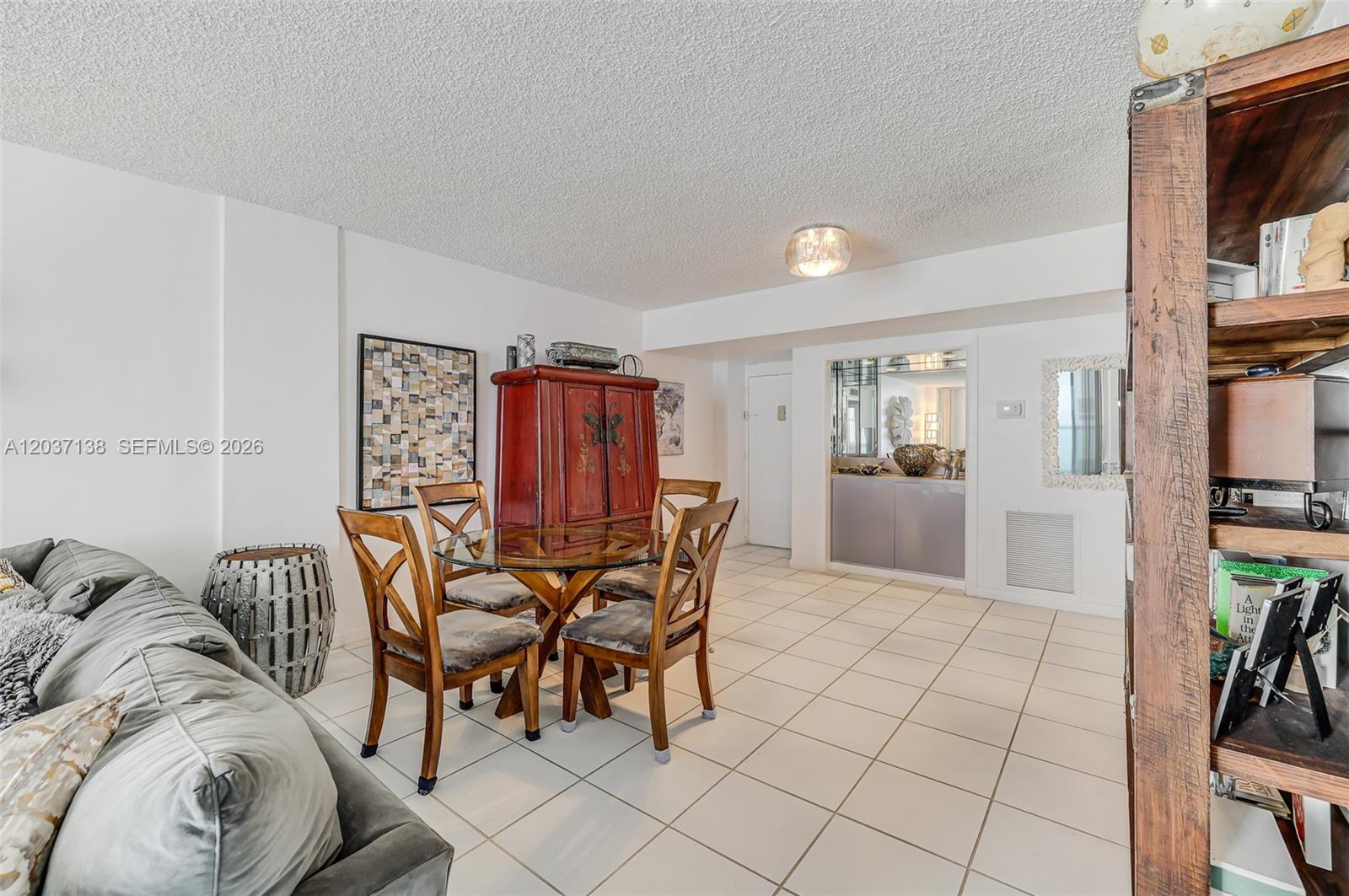 5001 Collins Ave # 6E