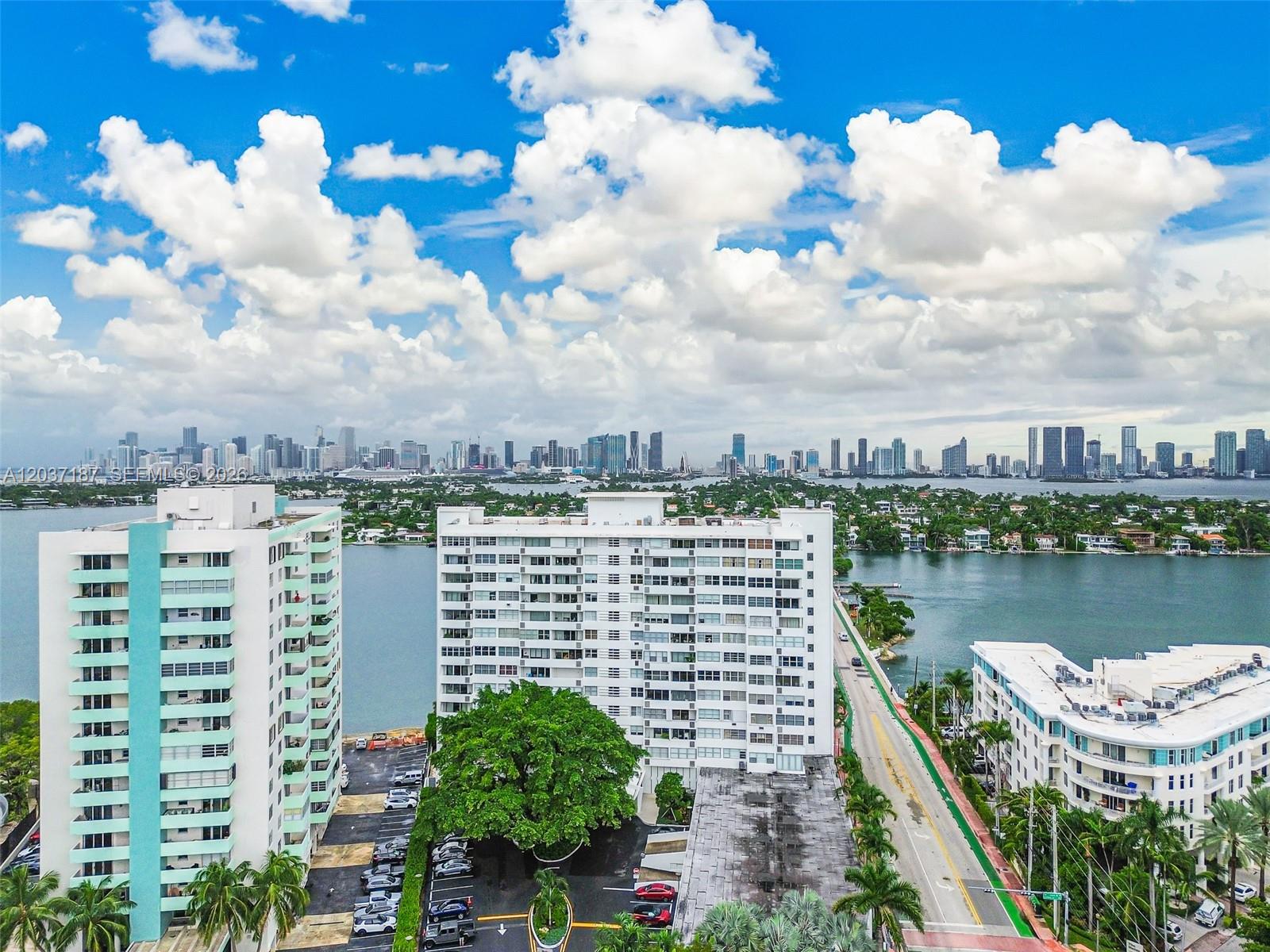 3 Island Ave # 14A