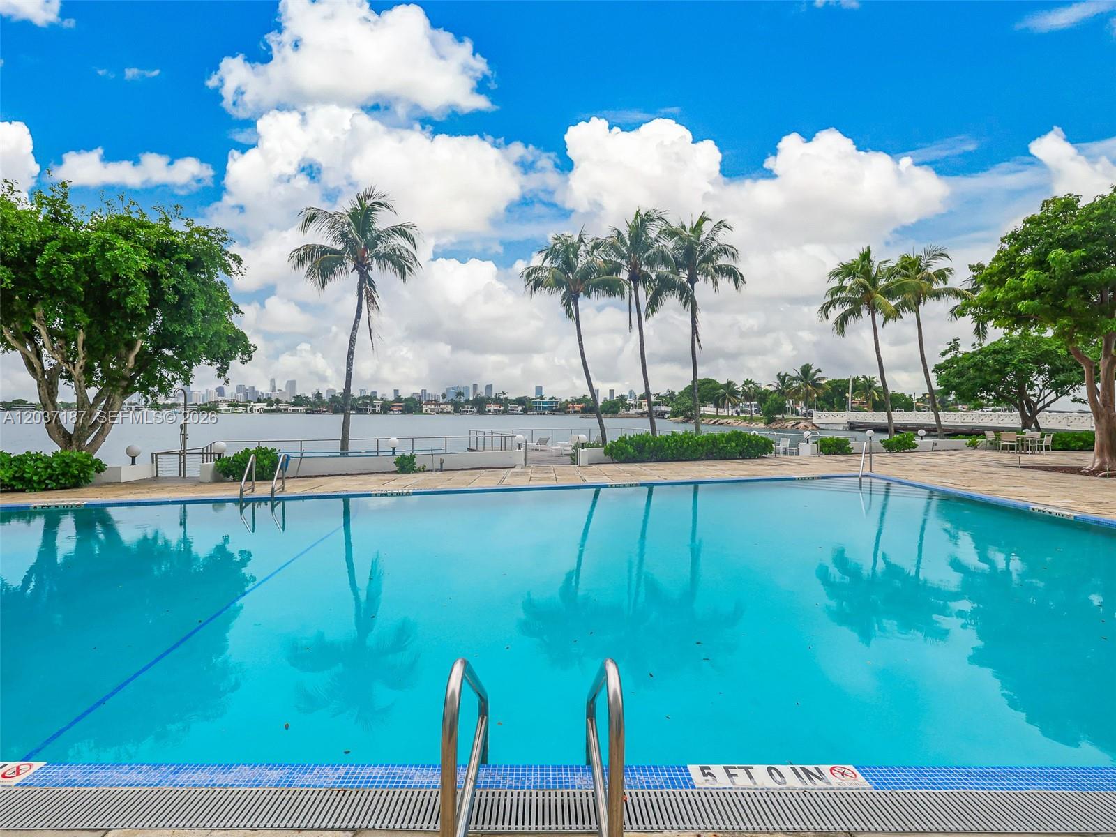 3 Island Ave # 14A