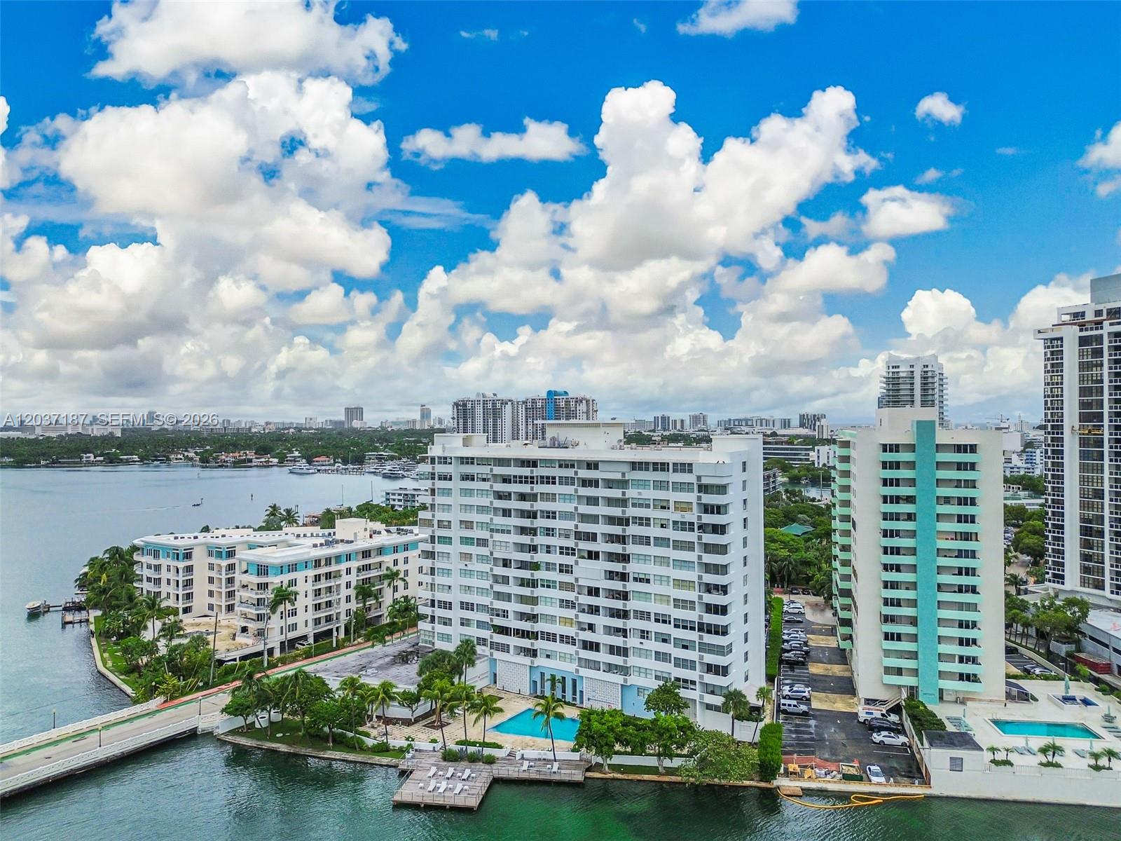 3 Island Ave # 14A