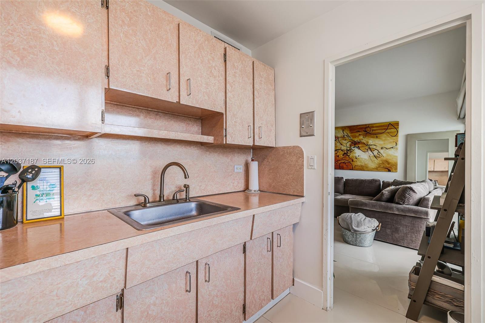 3 Island Ave # 14A