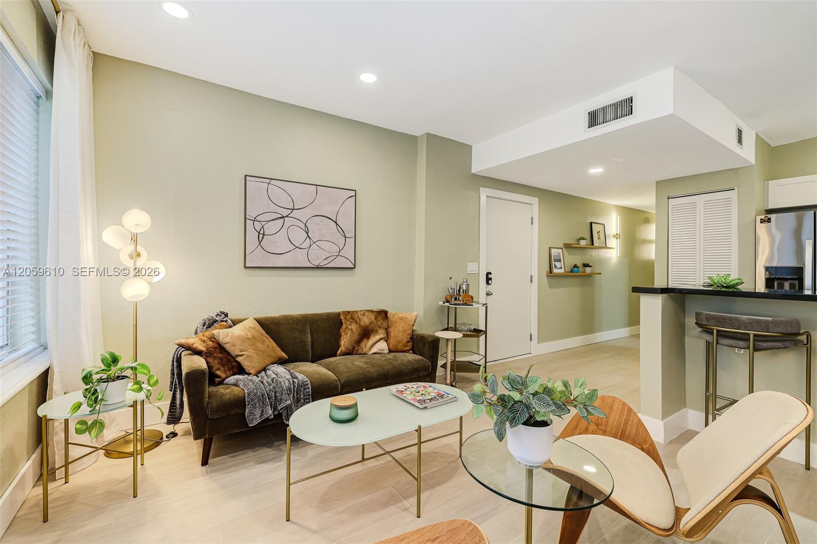 1018 Meridian Ave # 2