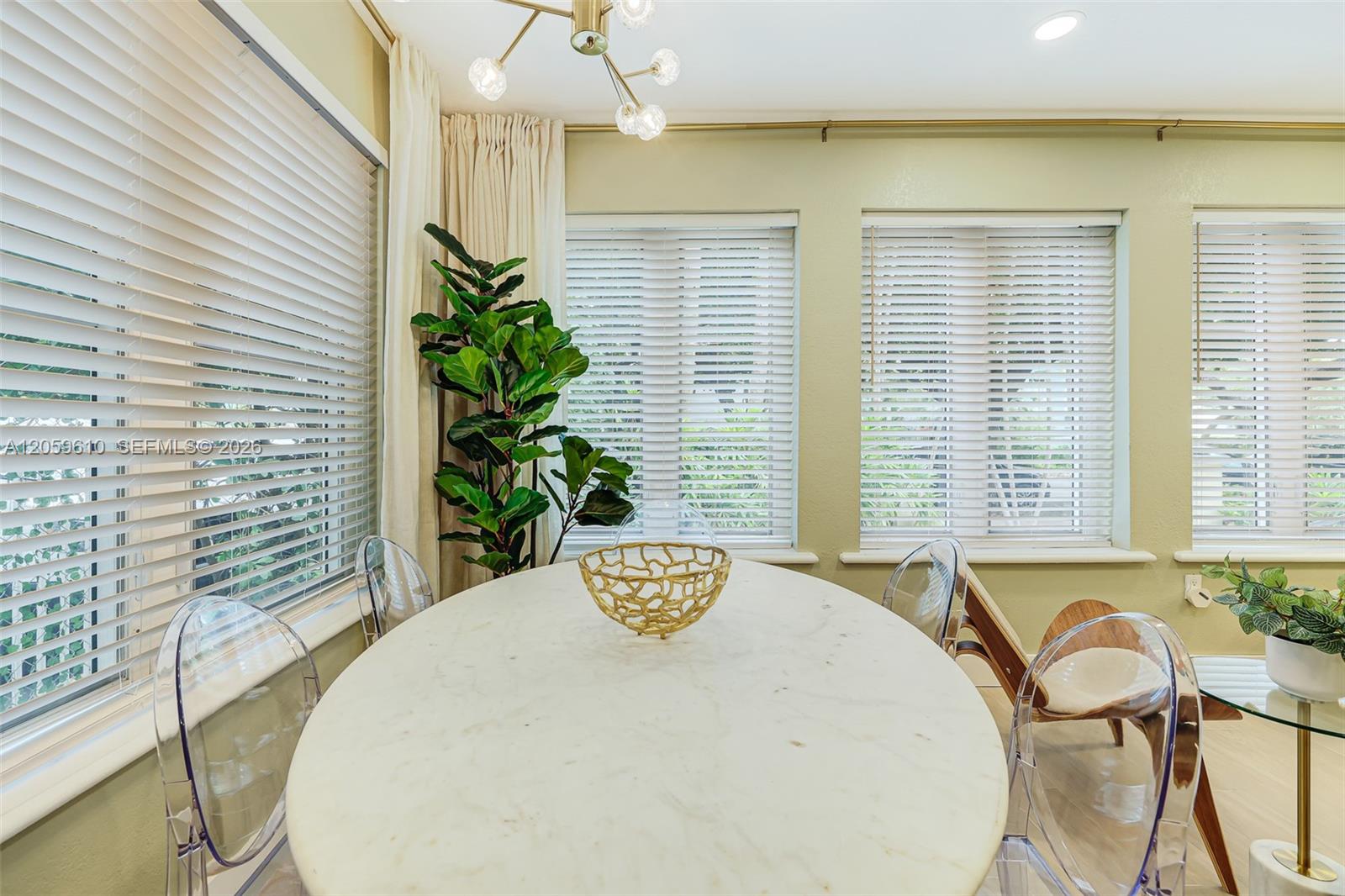 1018 Meridian Ave # 2