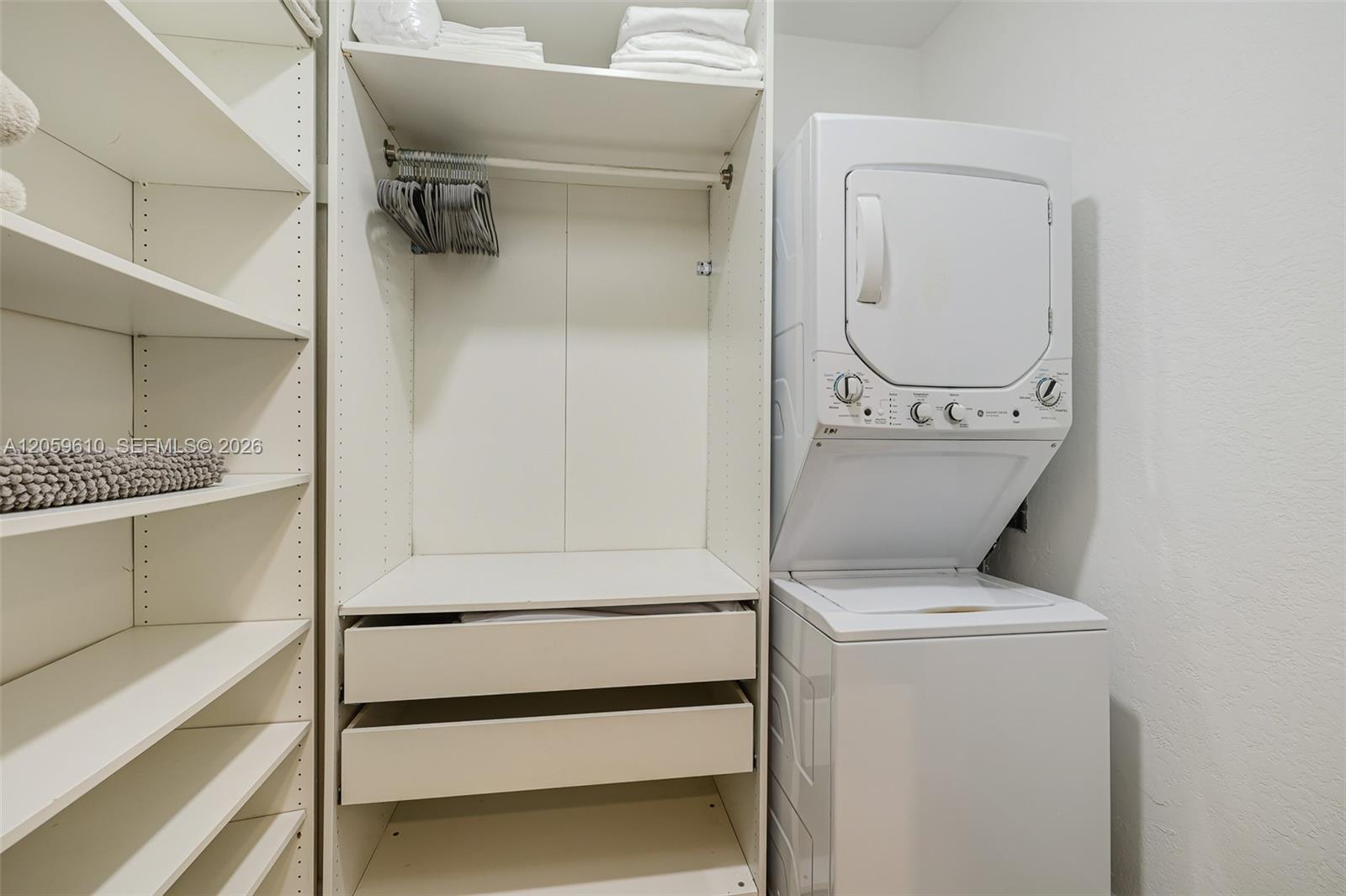 1018 Meridian Ave # 2