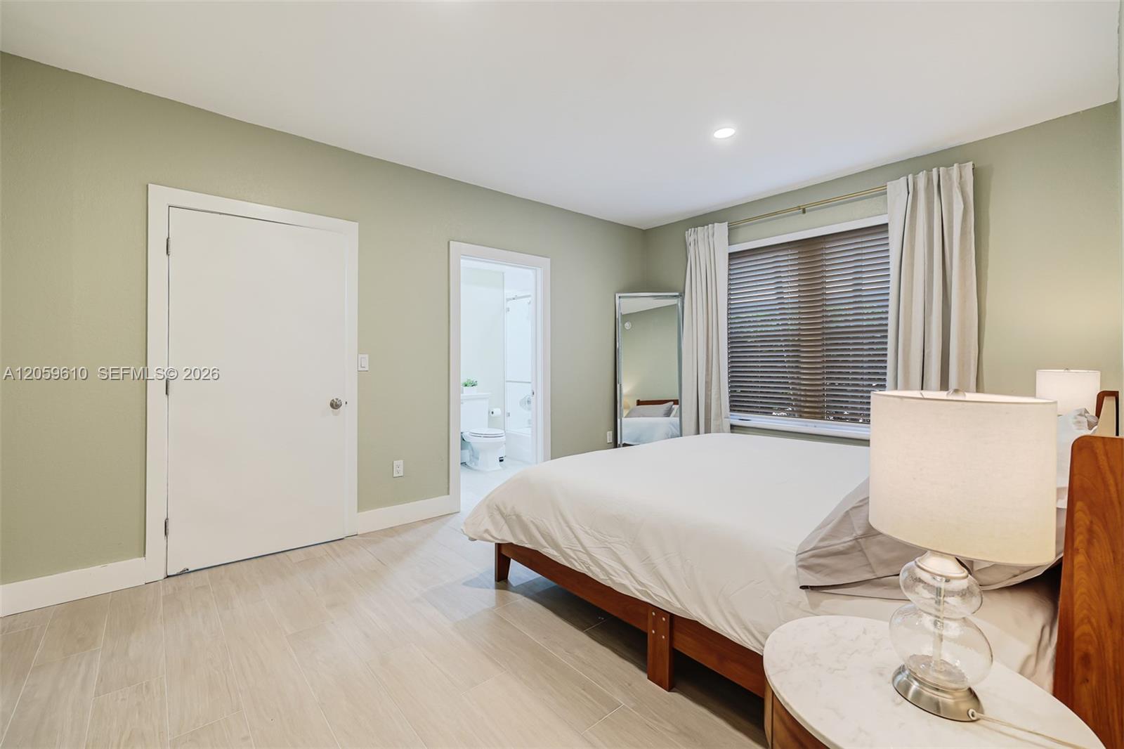 1018 Meridian Ave # 2