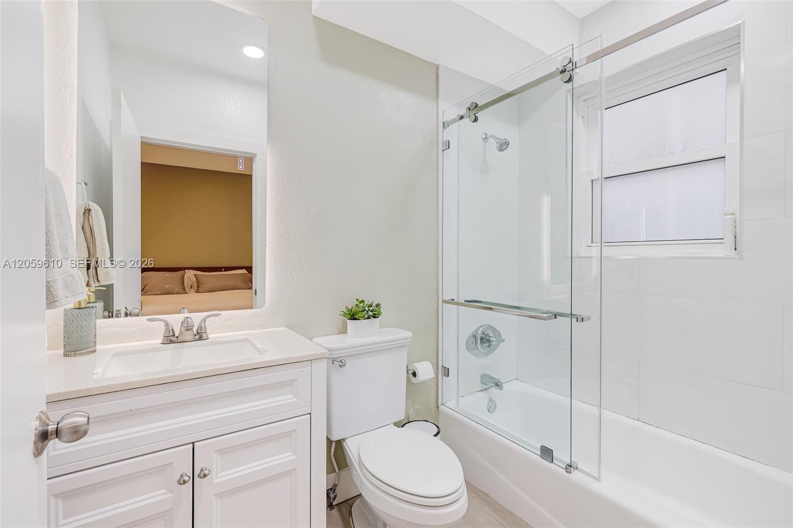 1018 Meridian Ave # 2