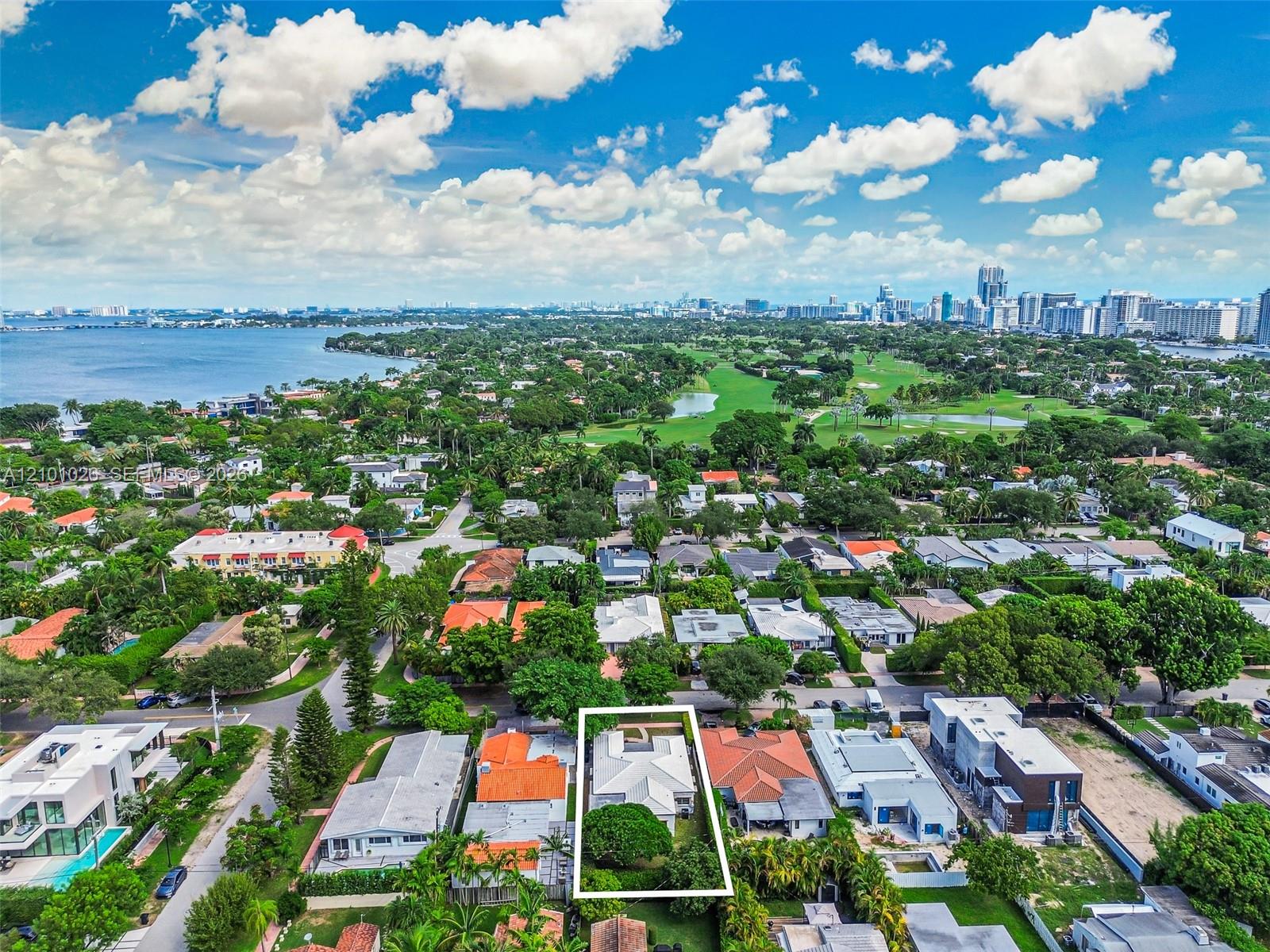 590 W 50th St