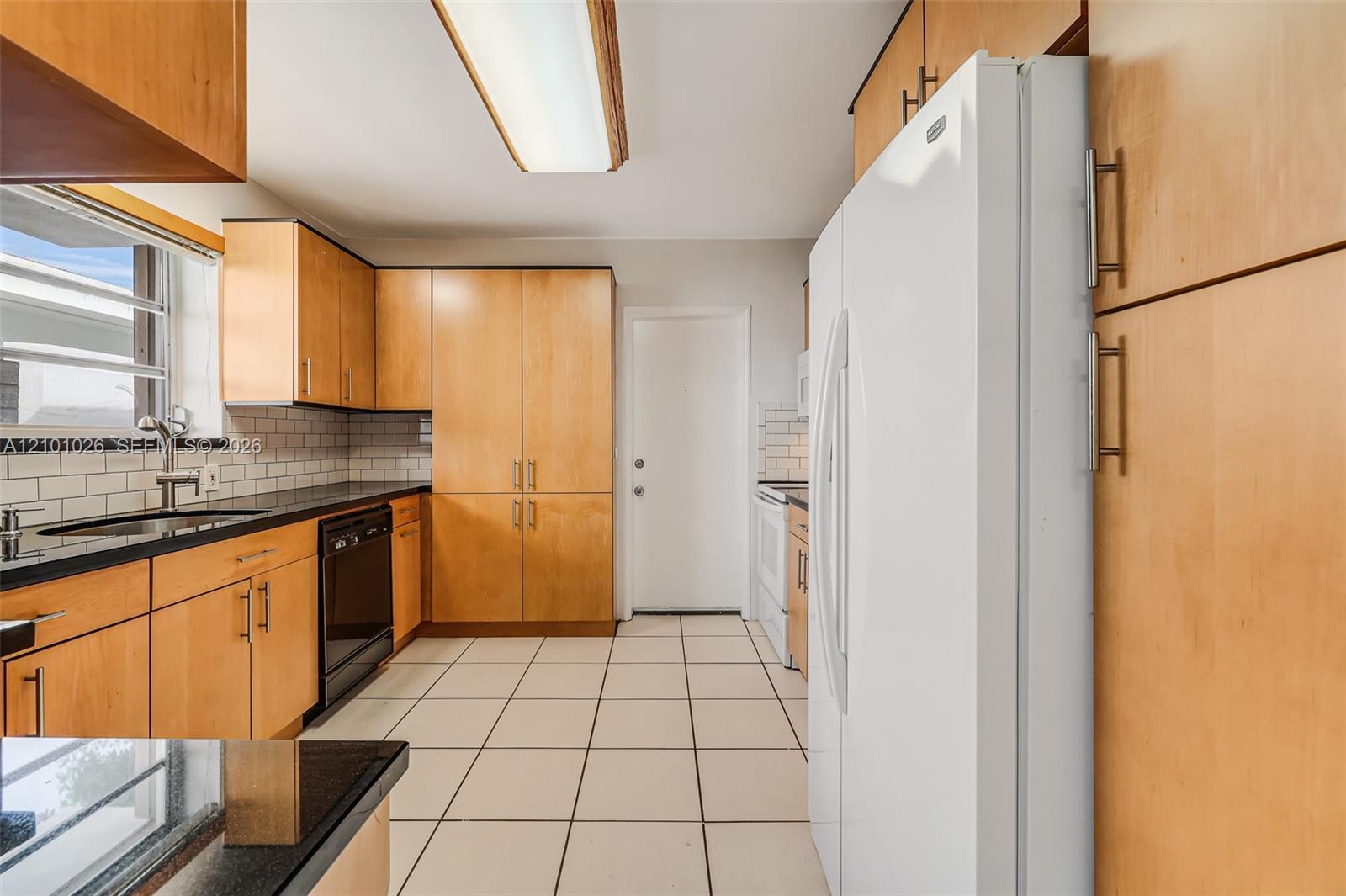 590 W 50th St