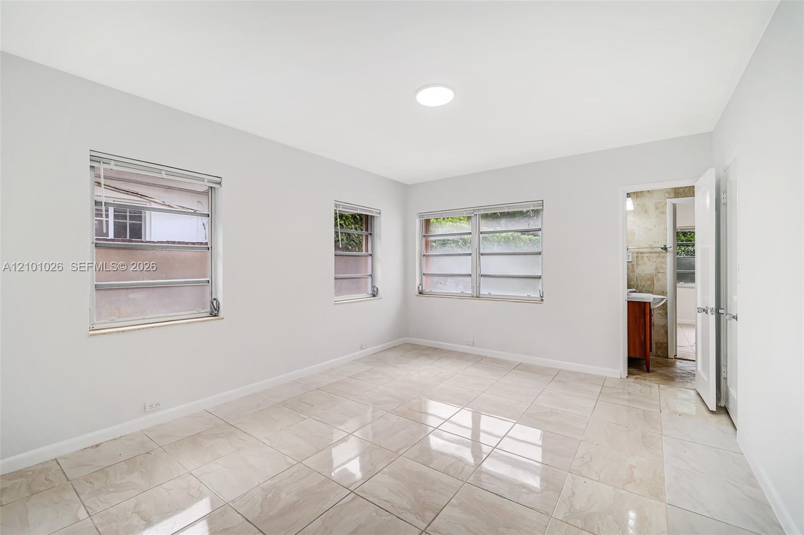 590 W 50th St
