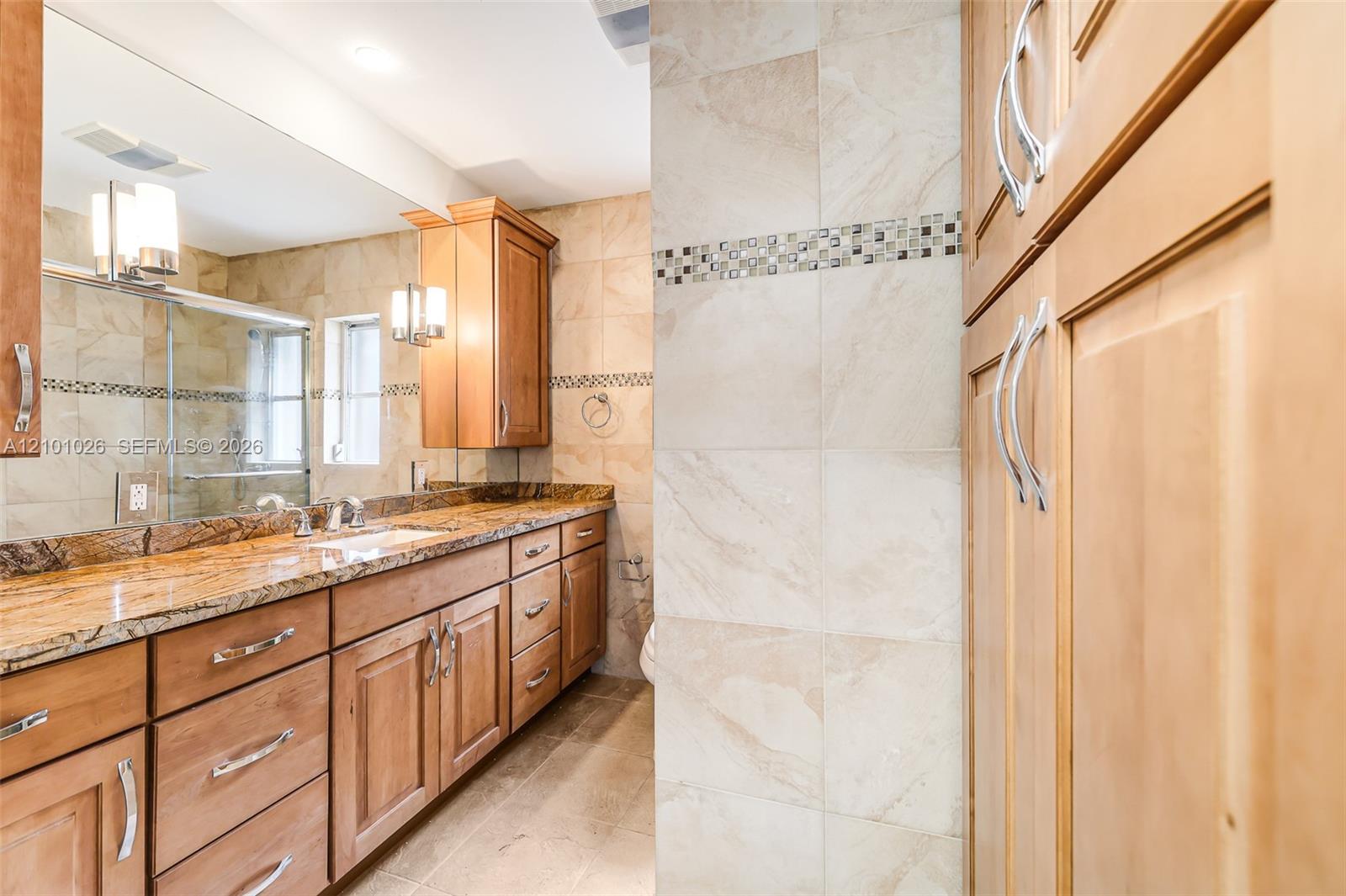 590 W 50th St