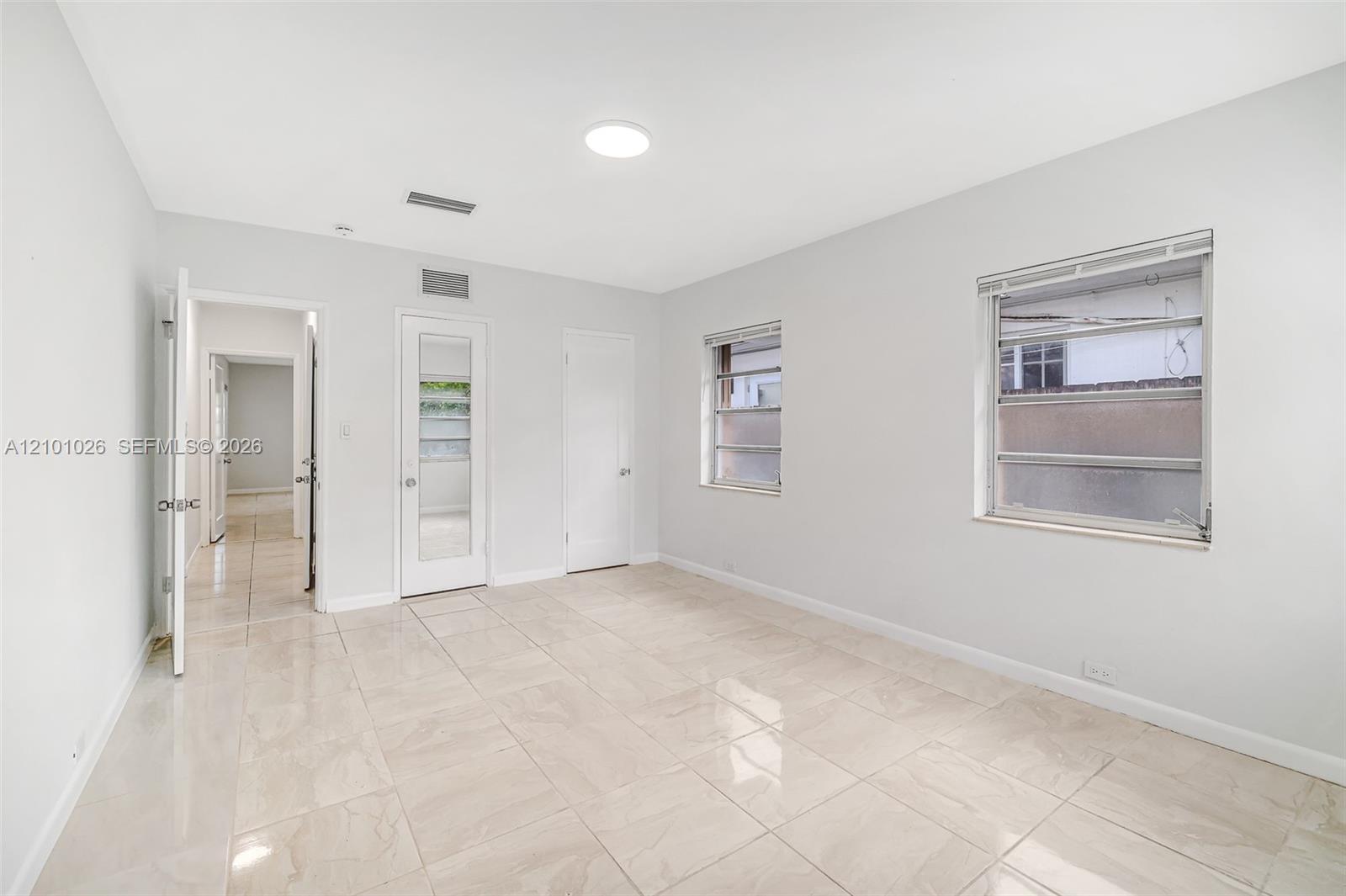 590 W 50th St