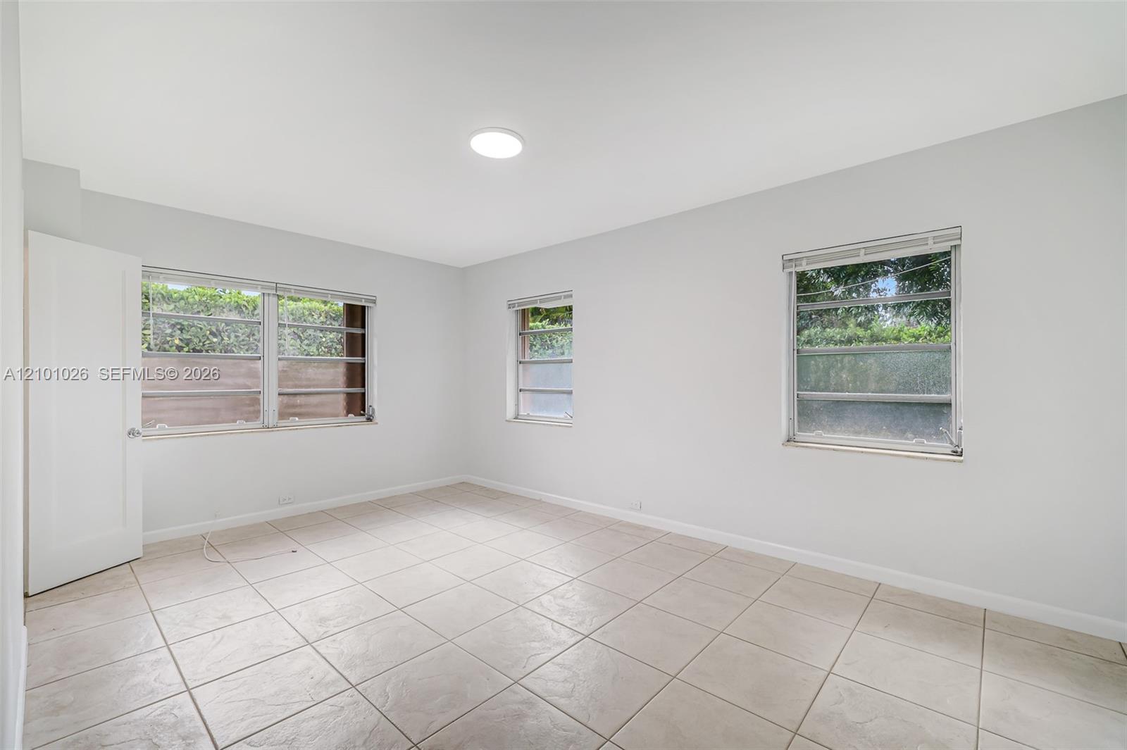 590 W 50th St
