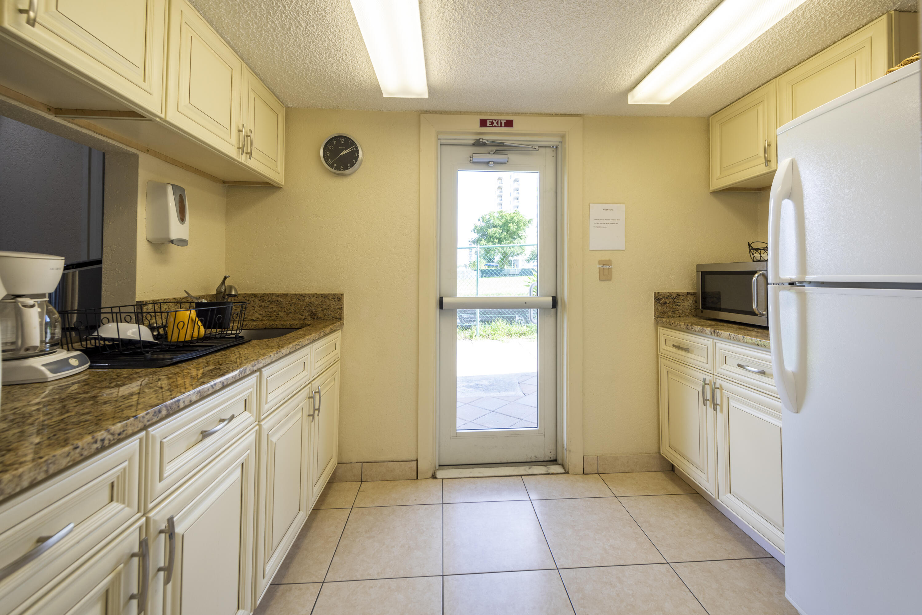 1391 S Ocean Boulevard 302