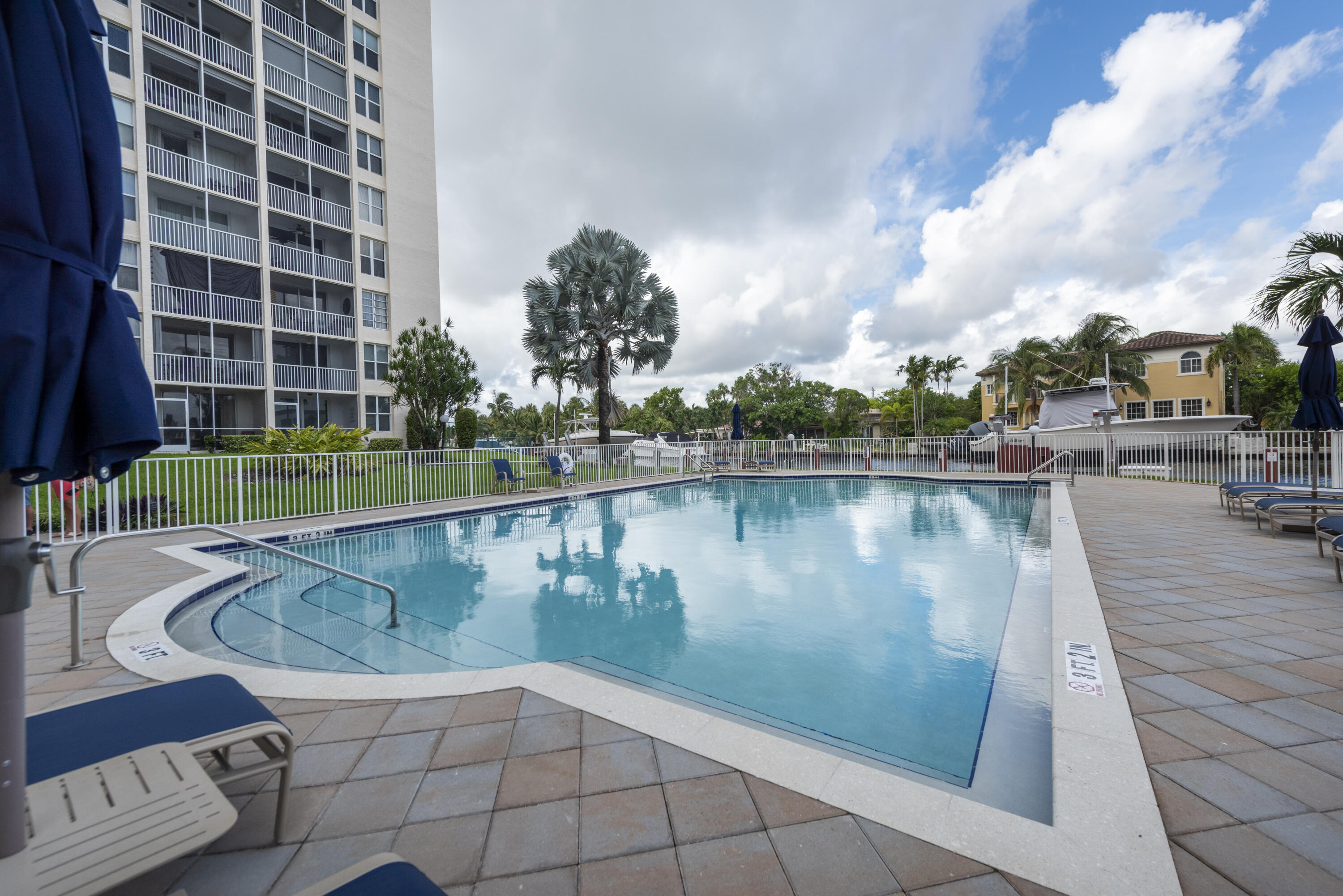 1391 S Ocean Boulevard 302
