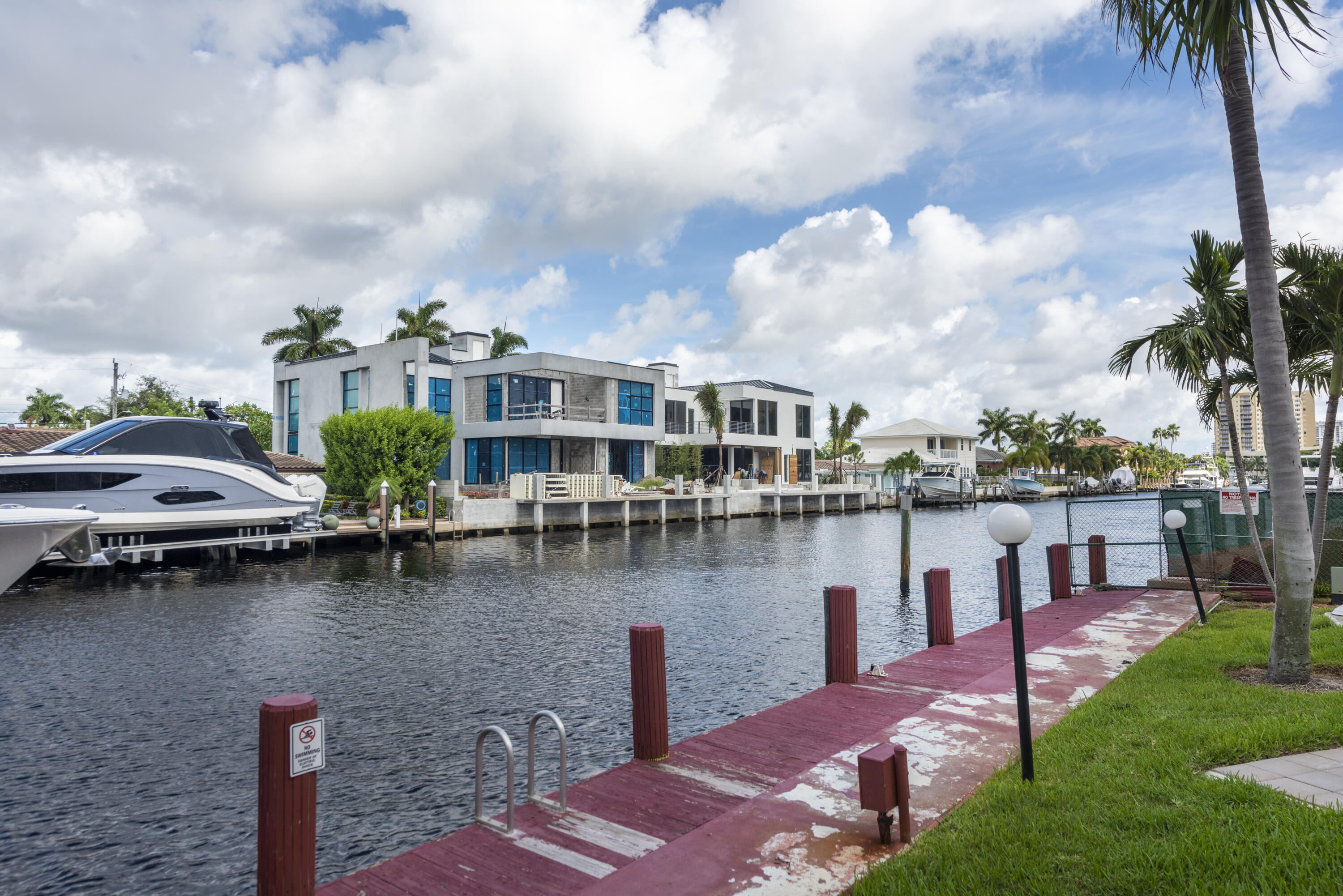 1391 S Ocean Boulevard 302
