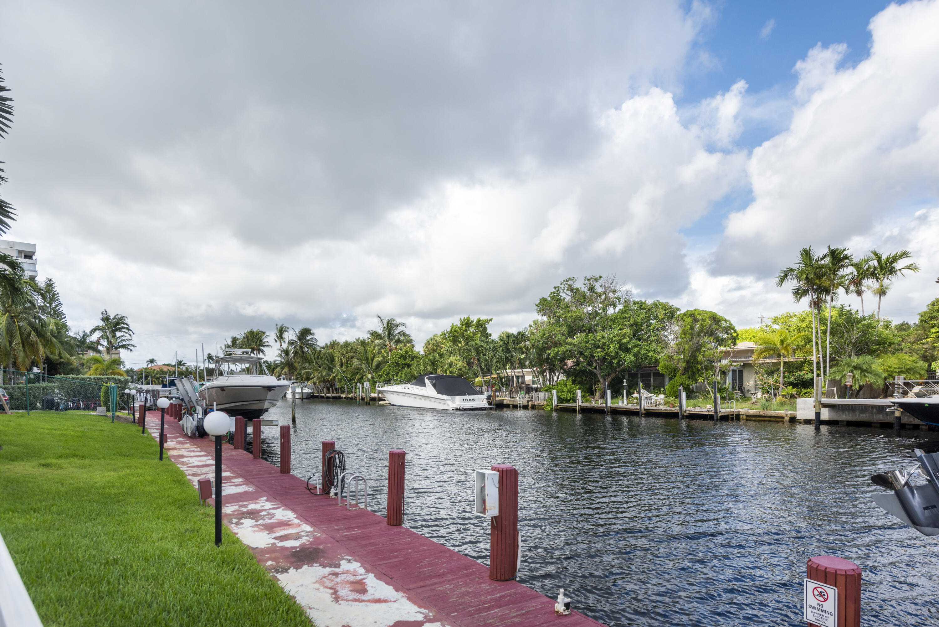 1391 S Ocean Boulevard 302