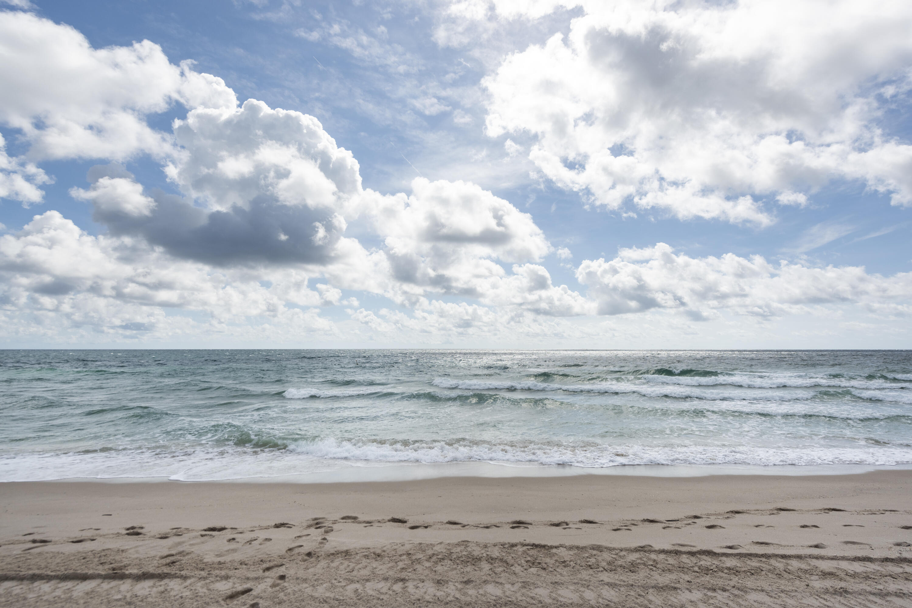 1391 S Ocean Boulevard 302