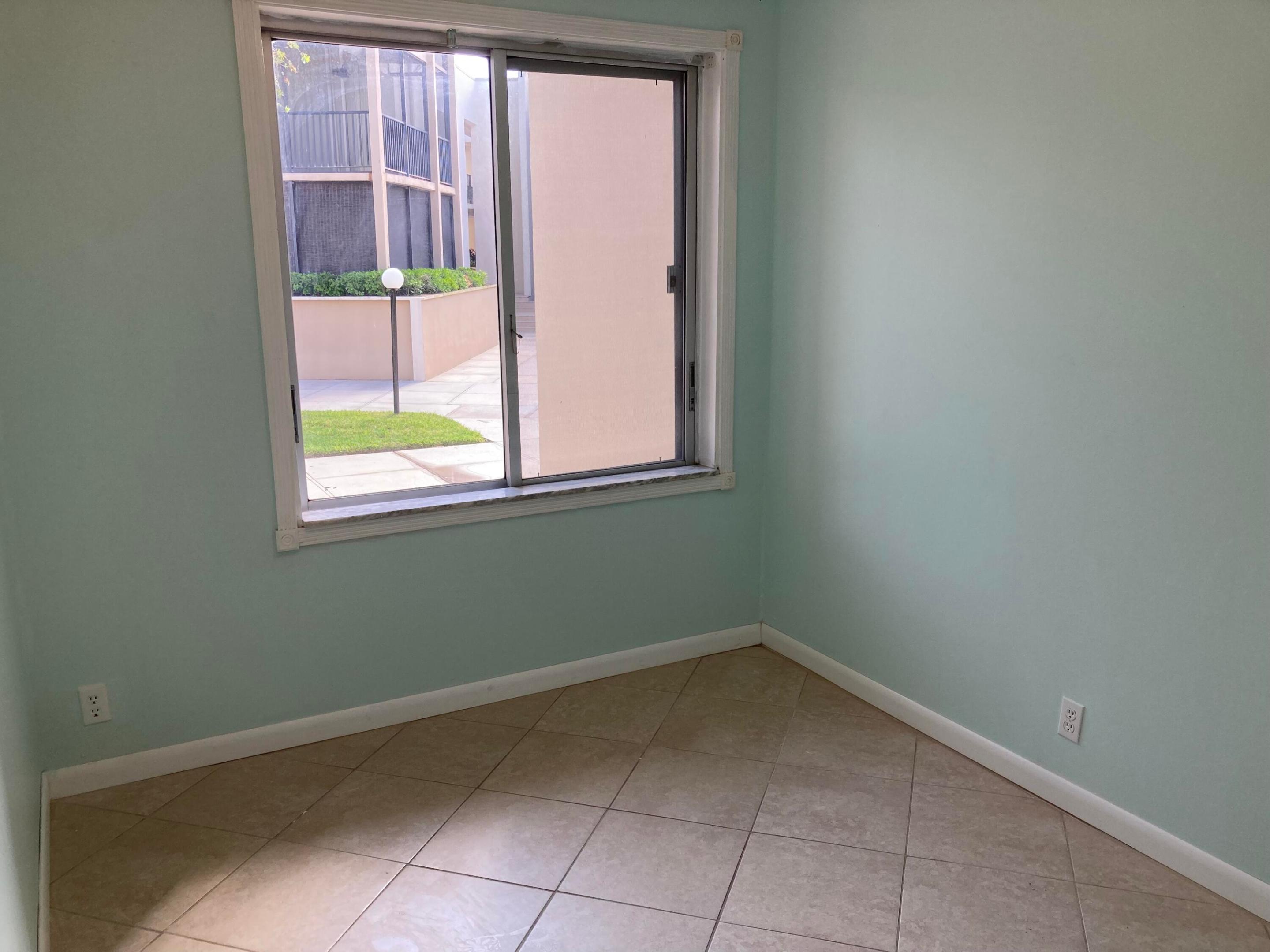 11811 Ave Of The Pga 2-1c