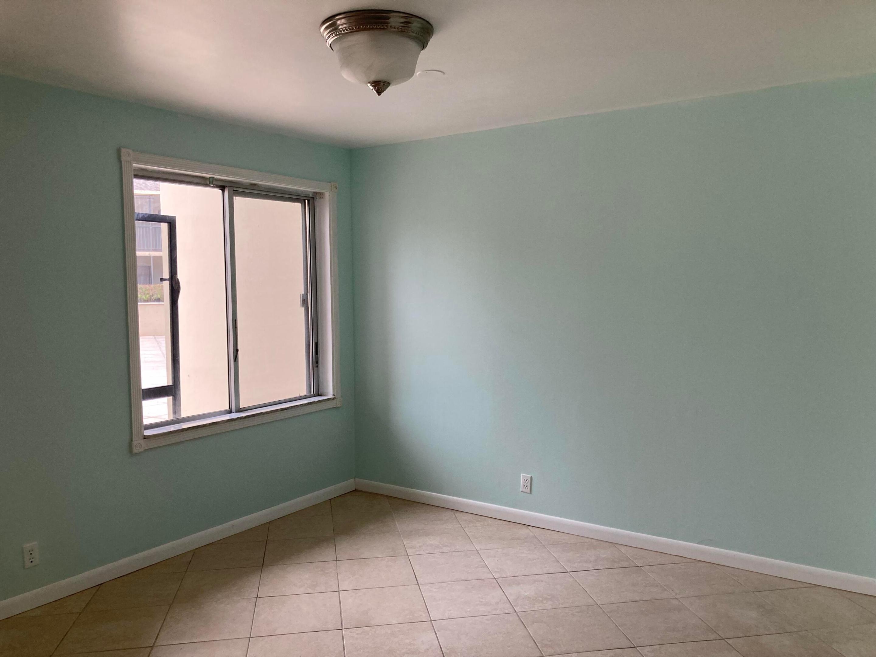 11811 Ave Of The Pga 2-1c