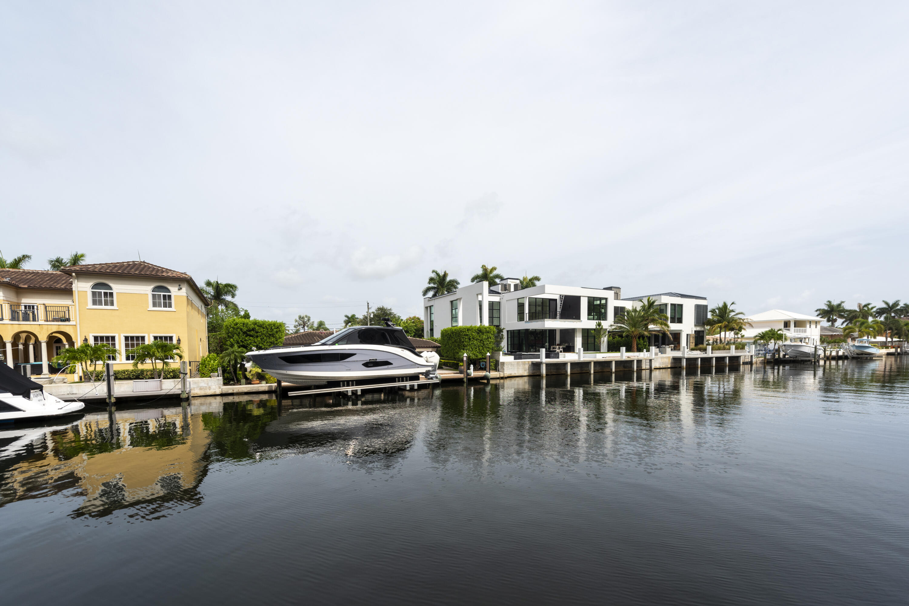 1391 S Ocean Boulevard 801