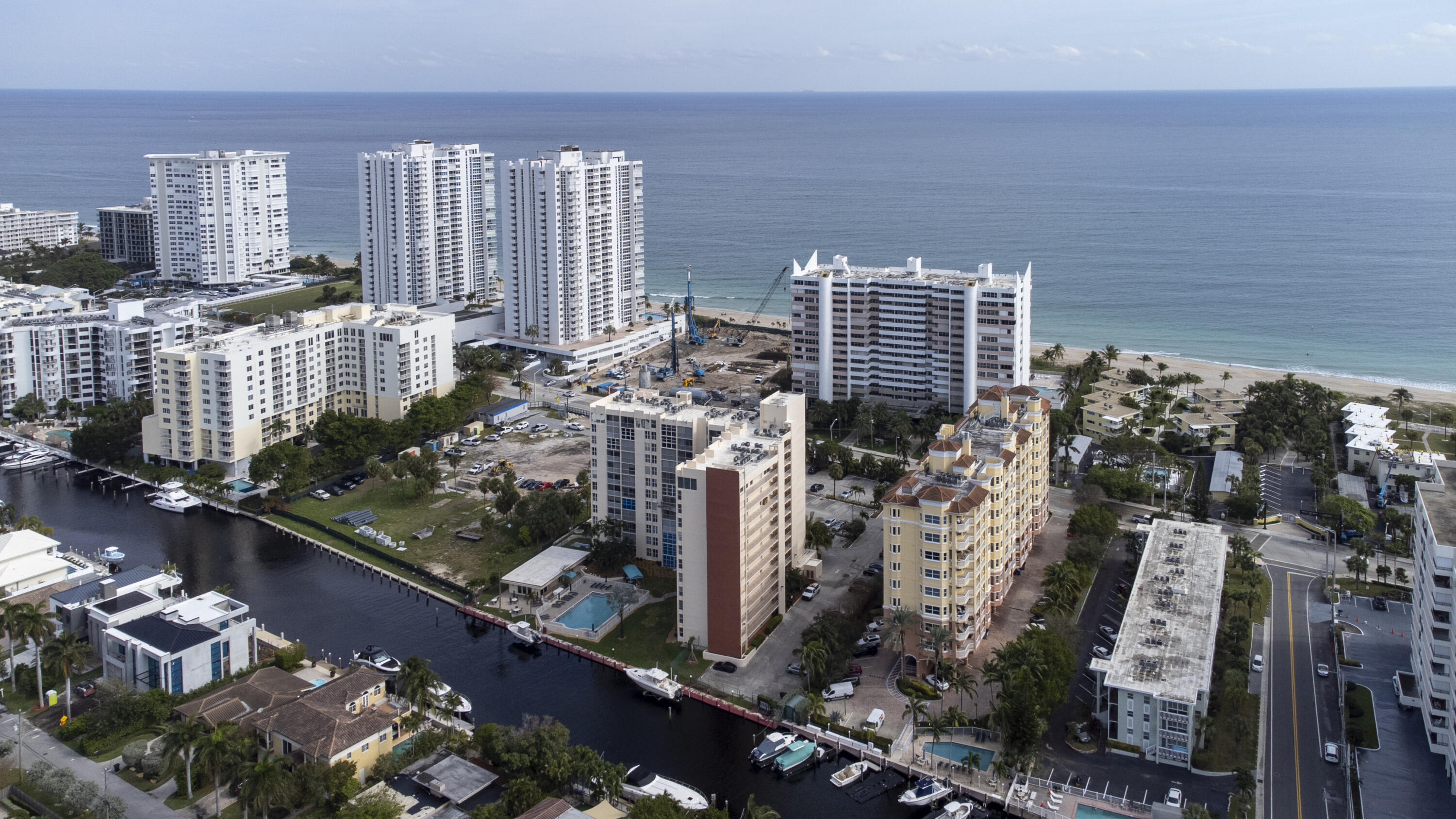 1391 S Ocean Boulevard 801