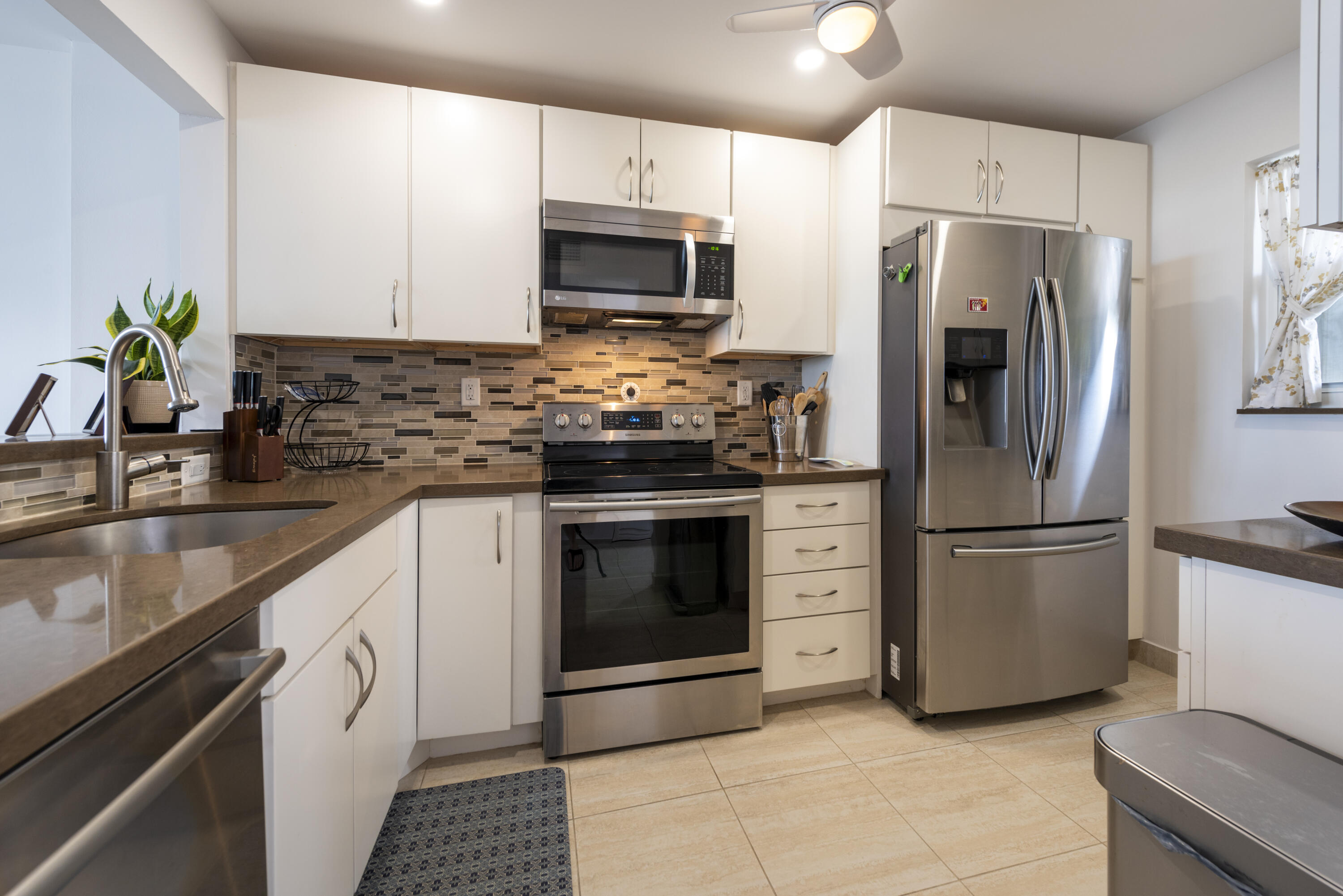 1391 S Ocean Boulevard 801
