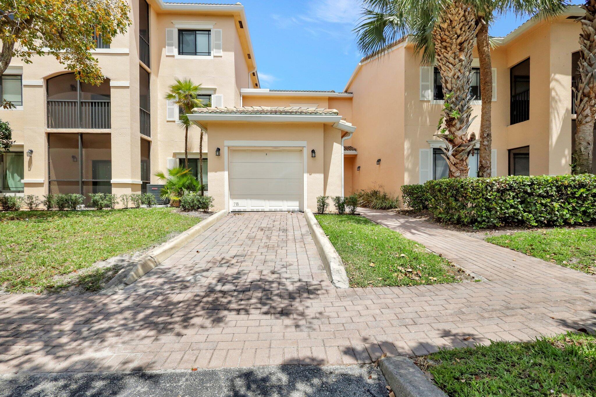 2807 Veronia Drive 106