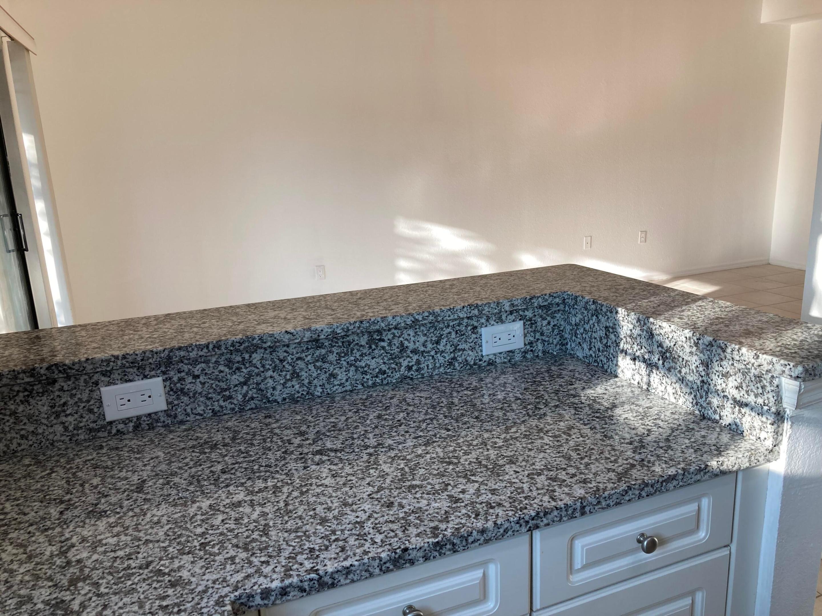 2807 Veronia Drive 106