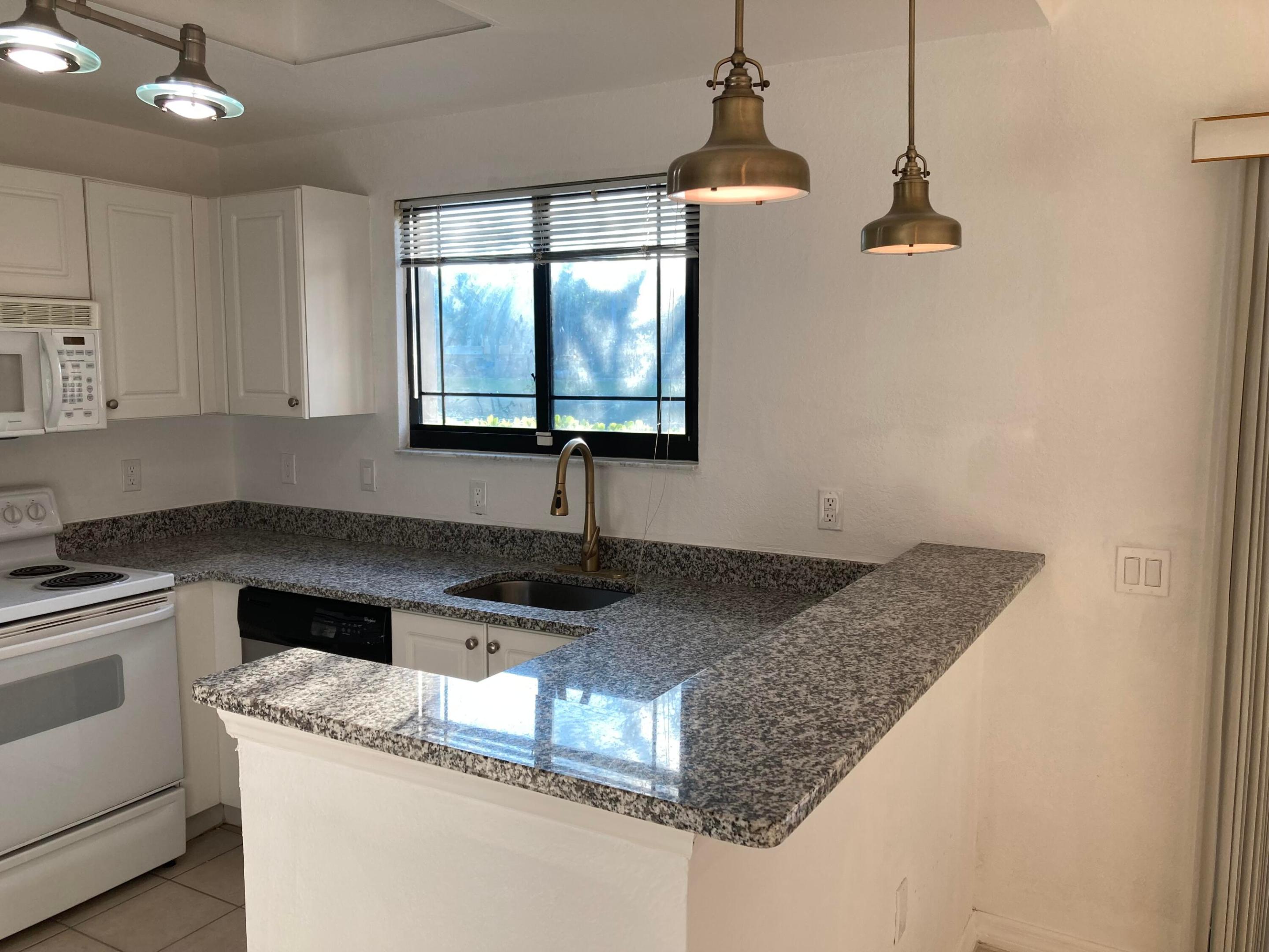 2807 Veronia Drive 106