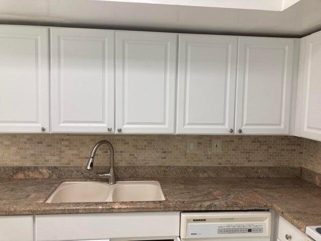 11811 Ave Of The Pga 2-1 C