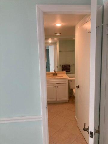 11811 Ave Of The Pga 2-1 C