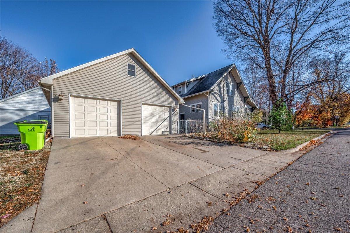 680 W 3rd Street