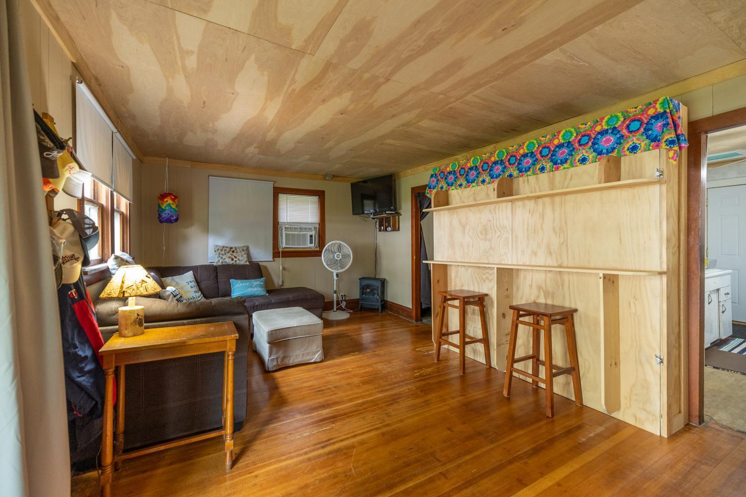14392 Shields Lake Trail