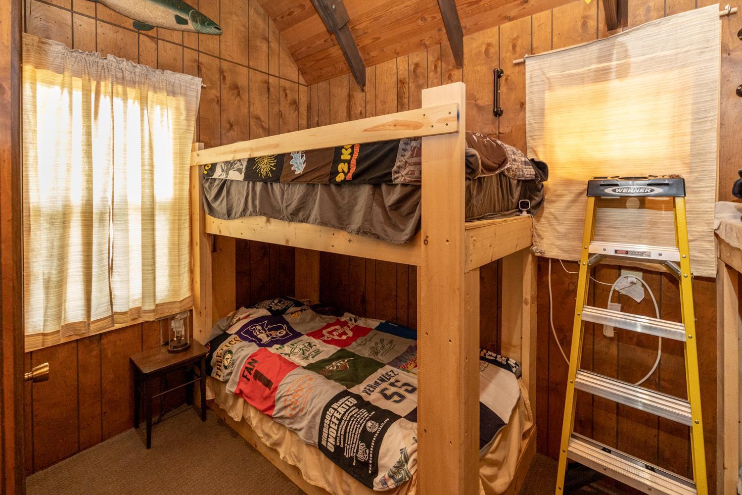 14392 Shields Lake Trail