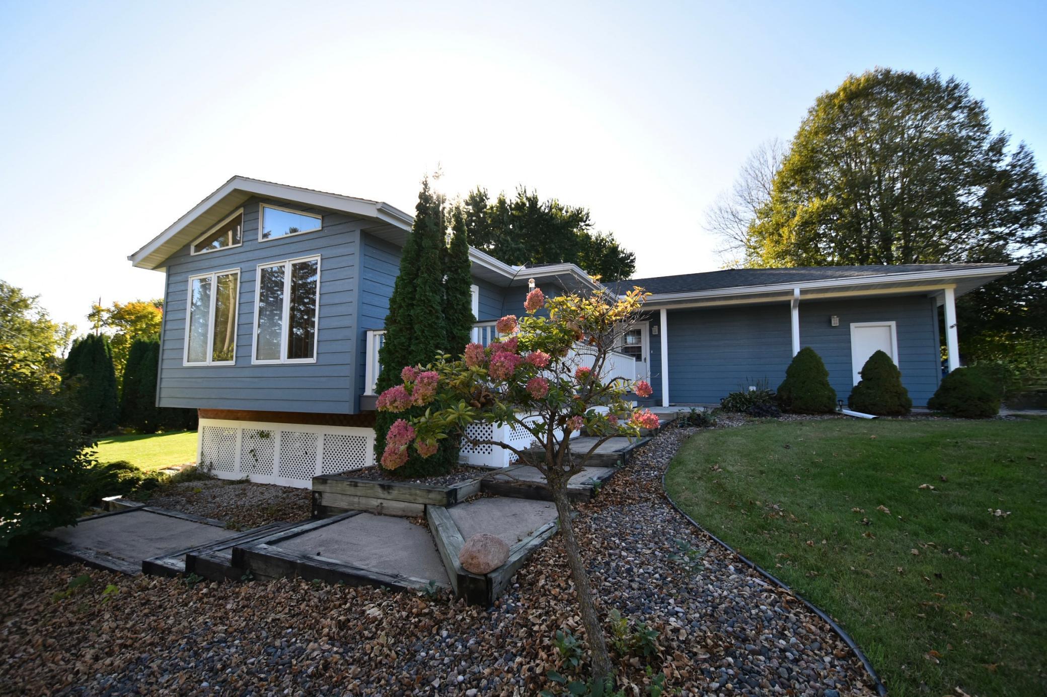 898 Larson Drive