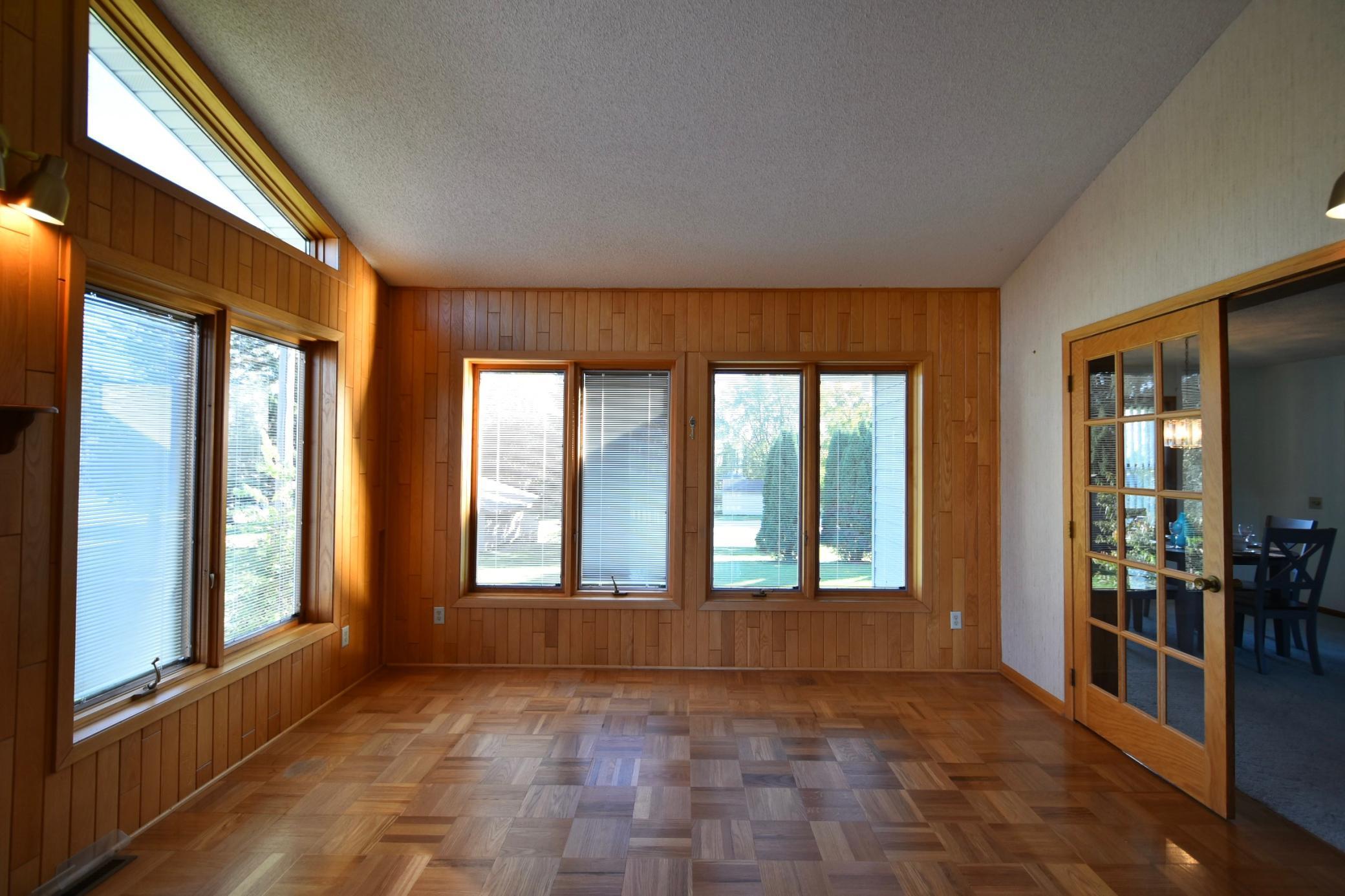 898 Larson Drive