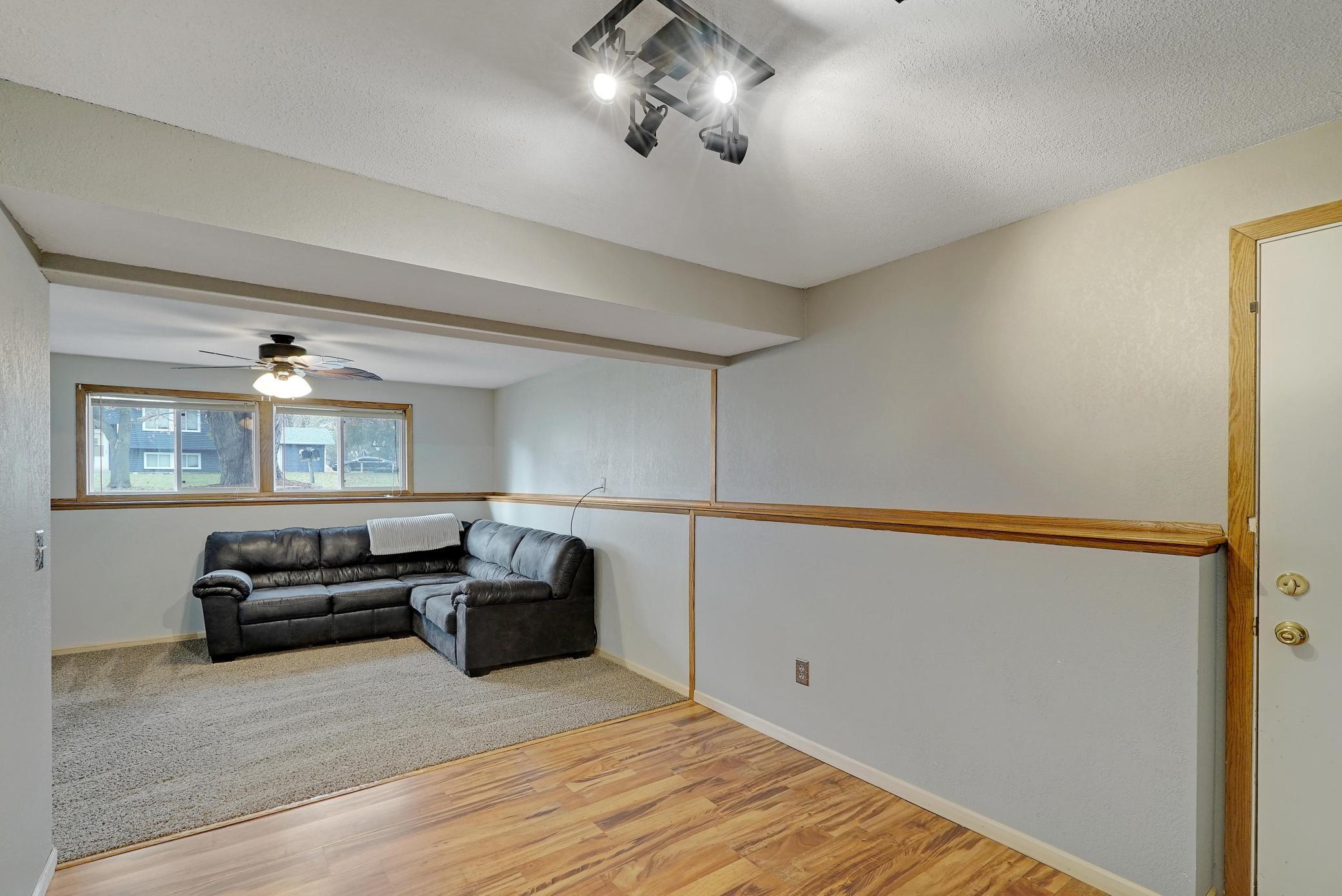 206 8th Avenue NE