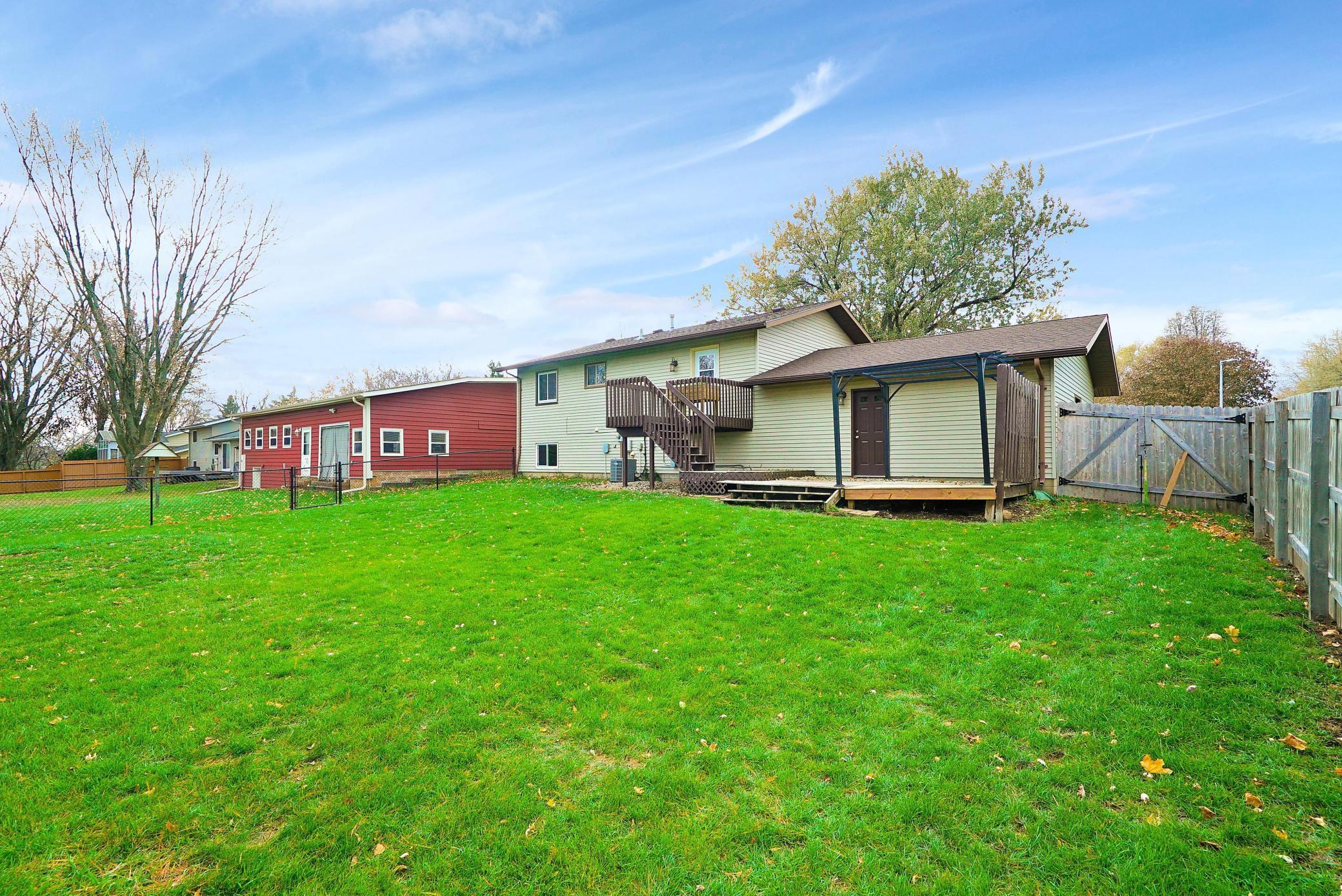 206 8th Avenue NE
