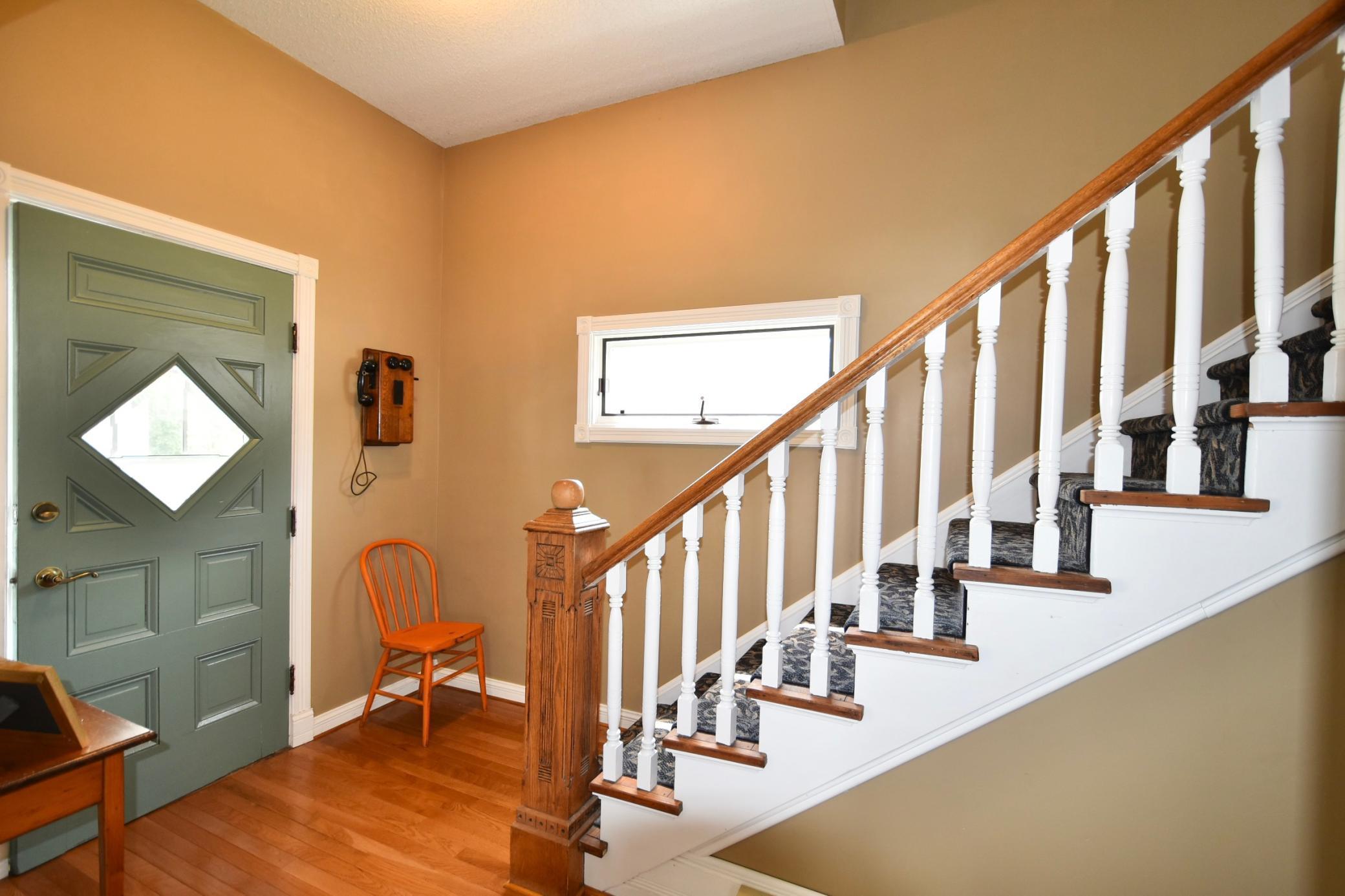 216 2nd Street SW