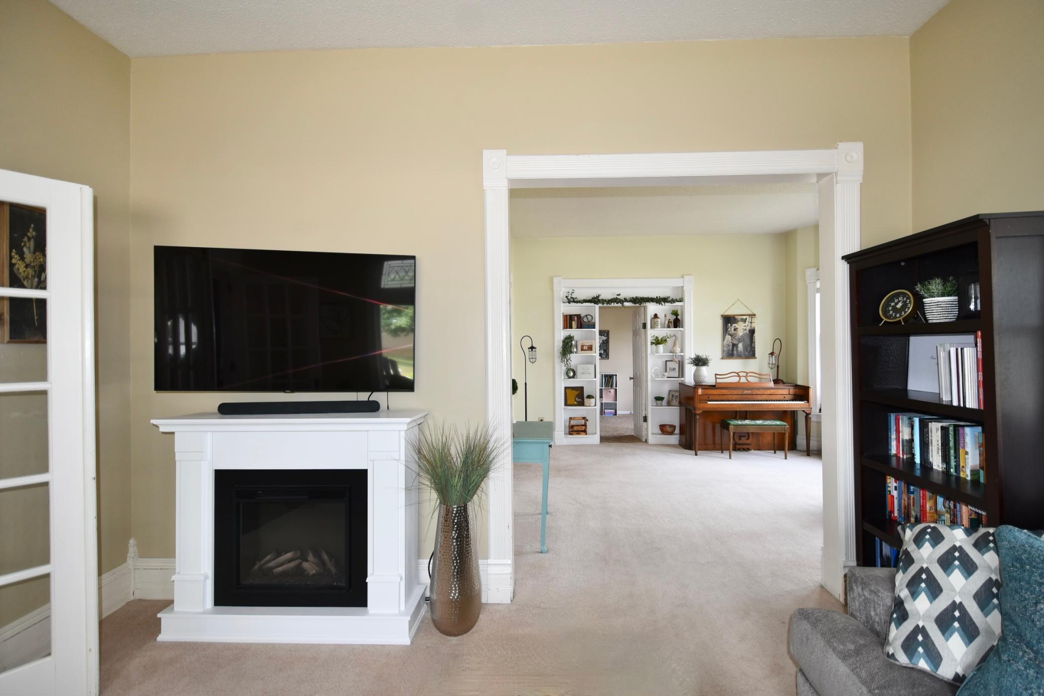 216 2nd Street SW