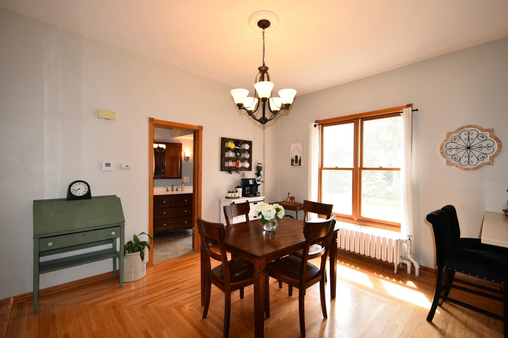 216 2nd Street SW