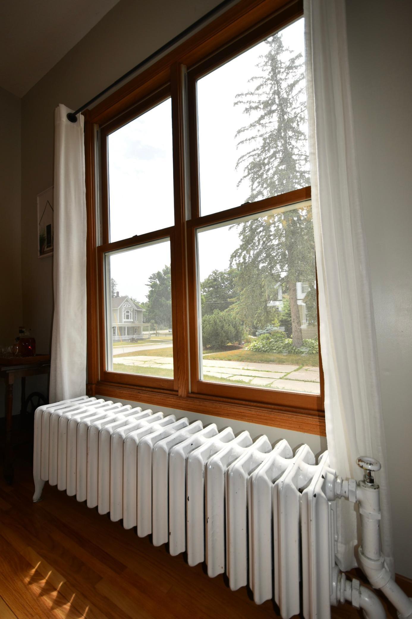 216 2nd Street SW